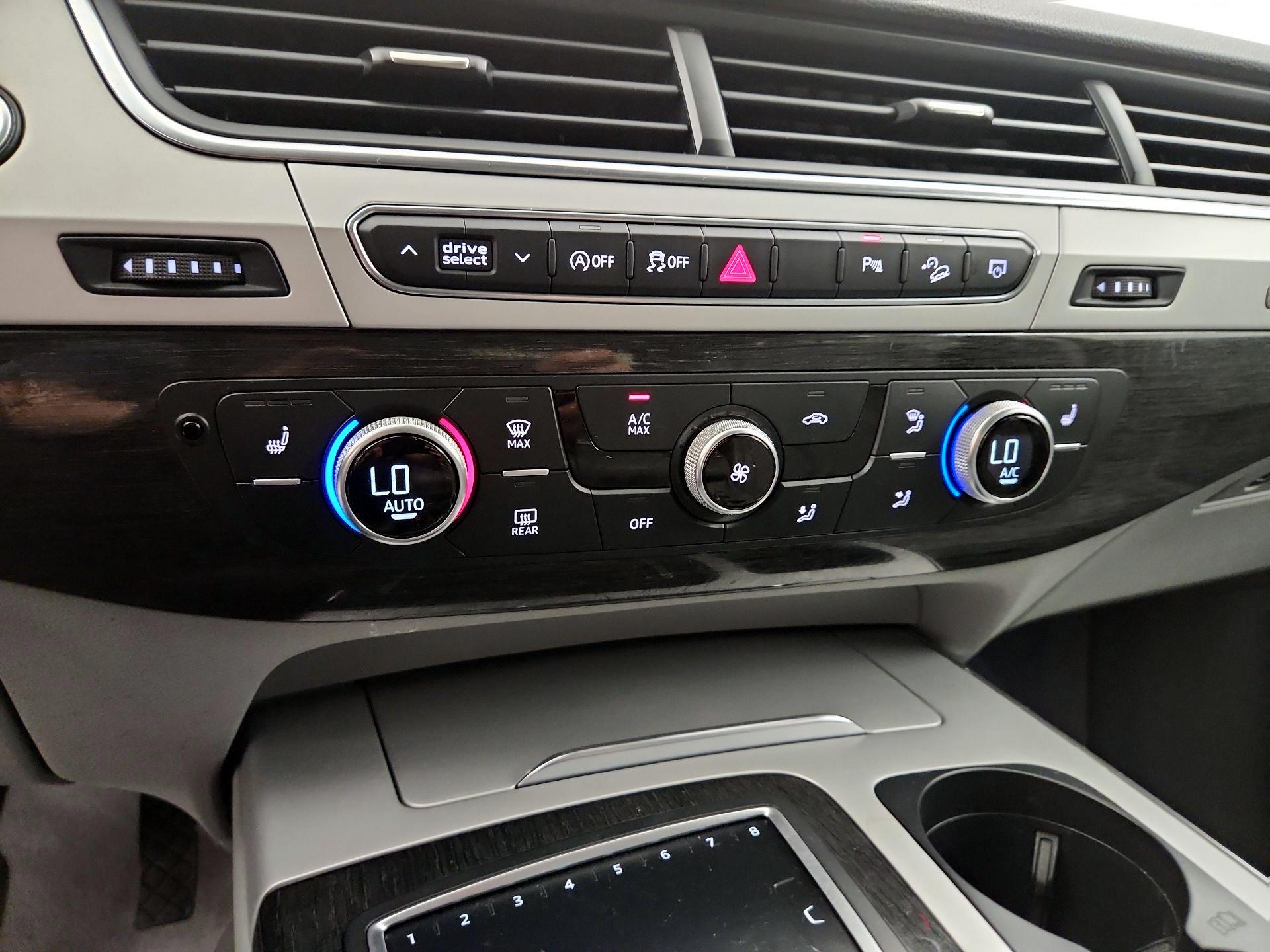 Thumbnail: 2019 Audi Q7 - 17