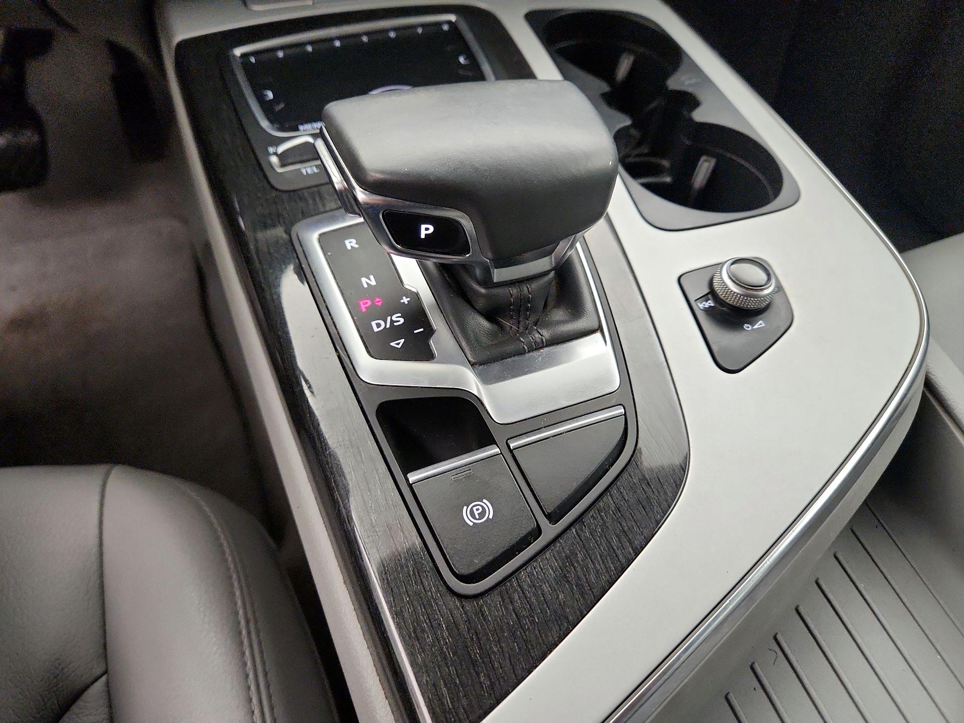 Thumbnail: 2019 Audi Q7 - 18