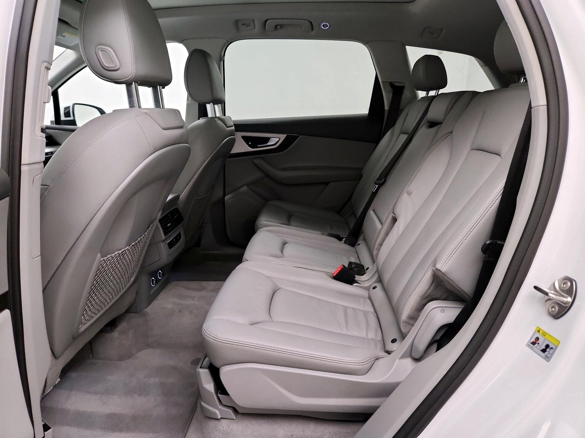 Thumbnail: 2019 Audi Q7 - 20
