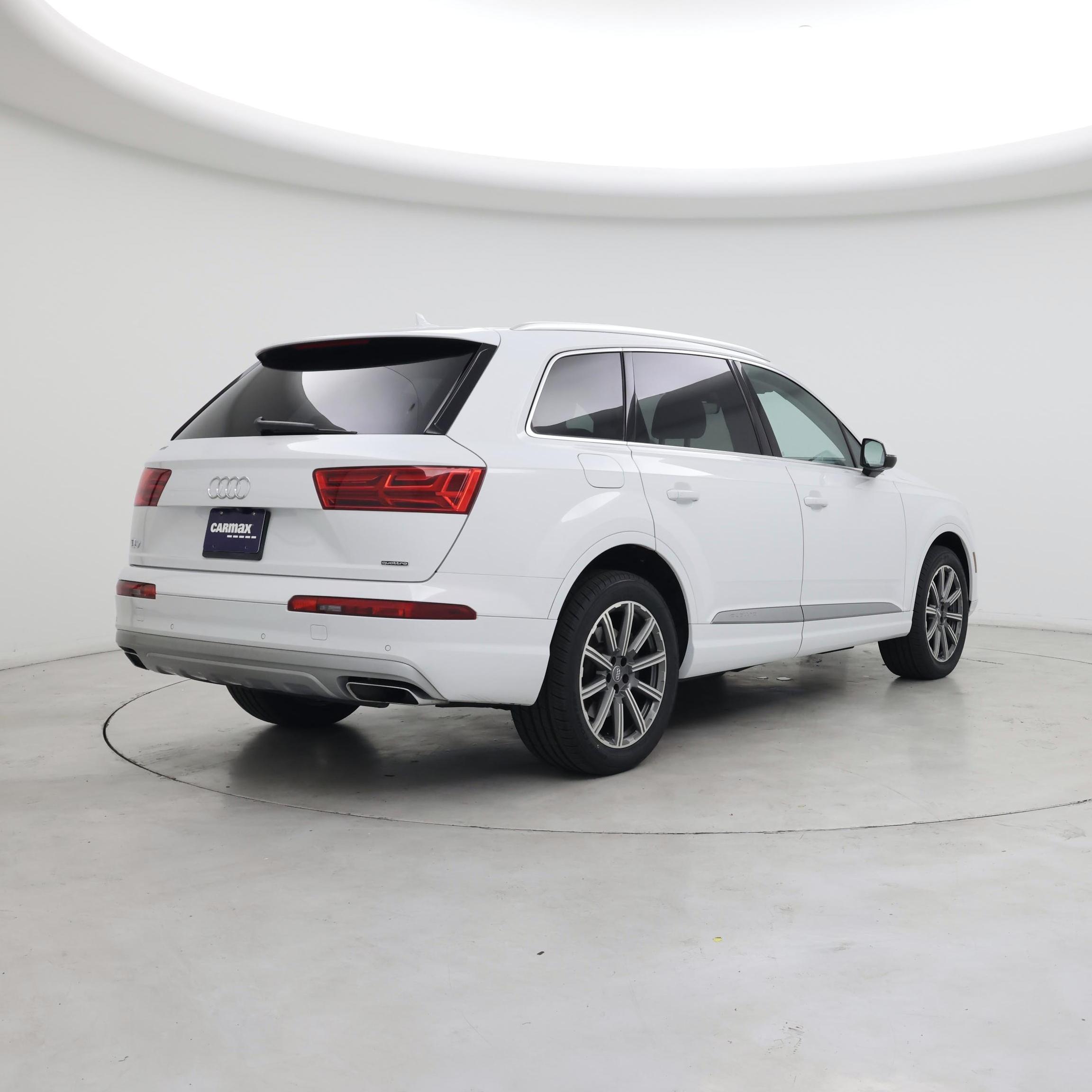 Thumbnail: 2019 Audi Q7 - 8