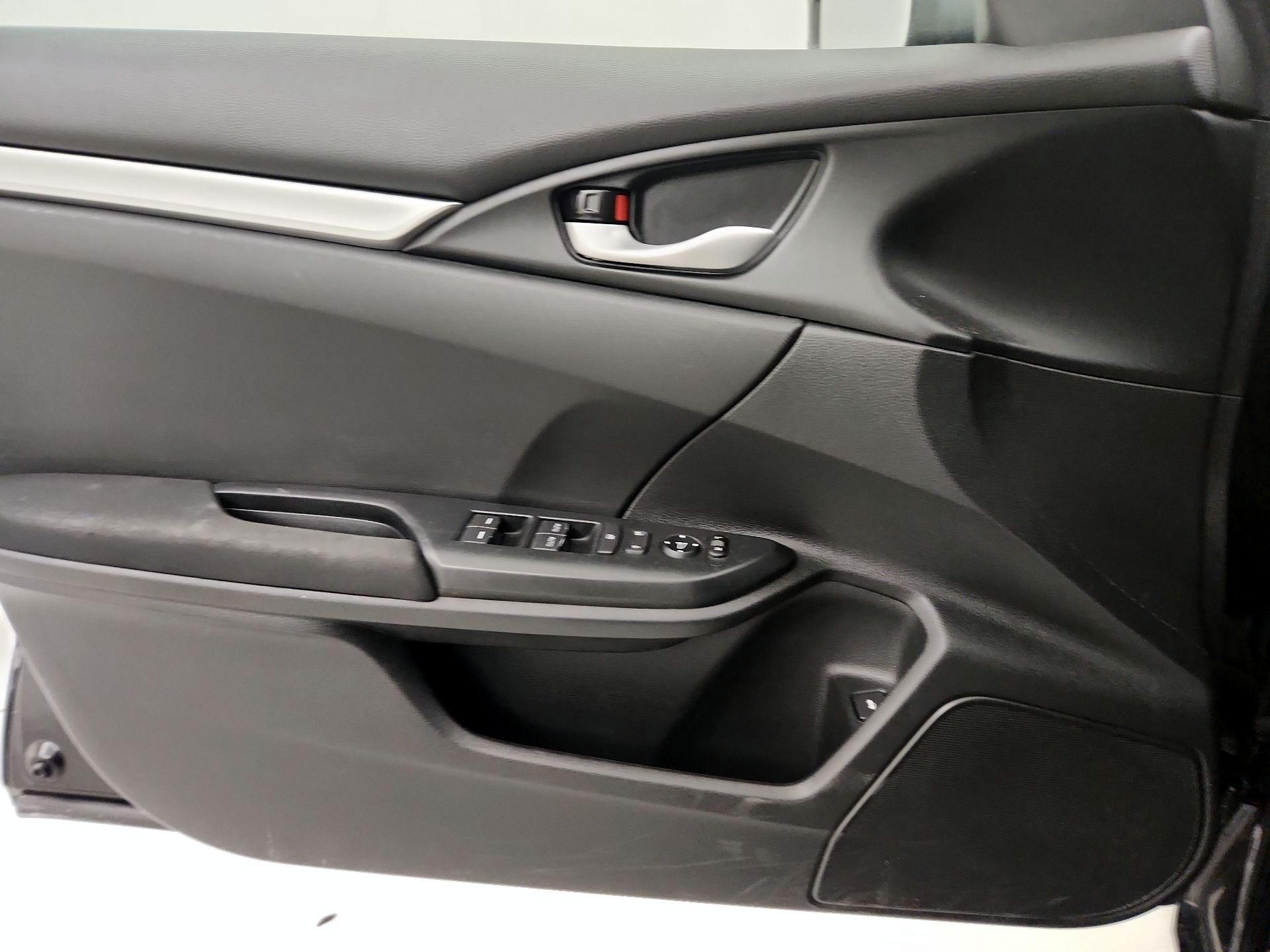 Thumbnail: 2018 Honda Civic - 12