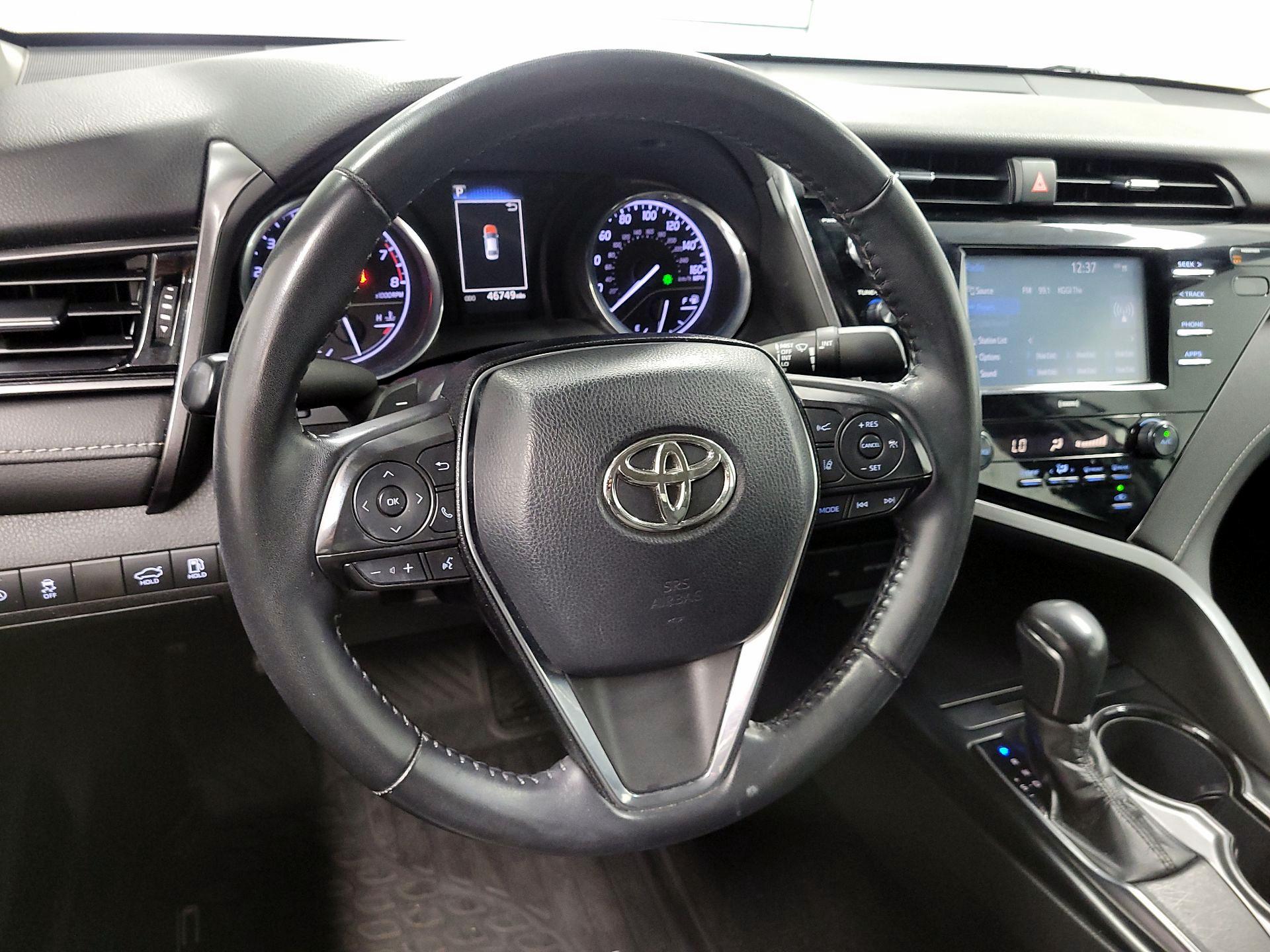Thumbnail: 2020 Toyota Camry - 10