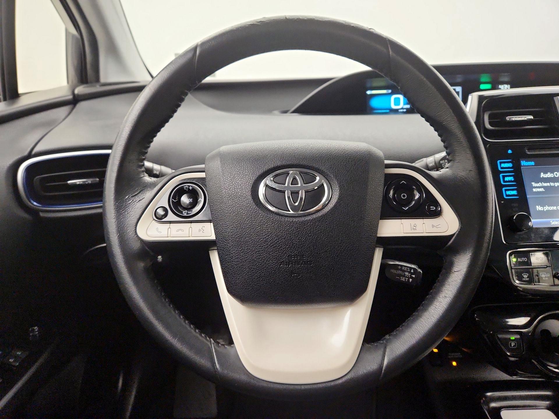 Thumbnail: 2016 Toyota Prius - 10