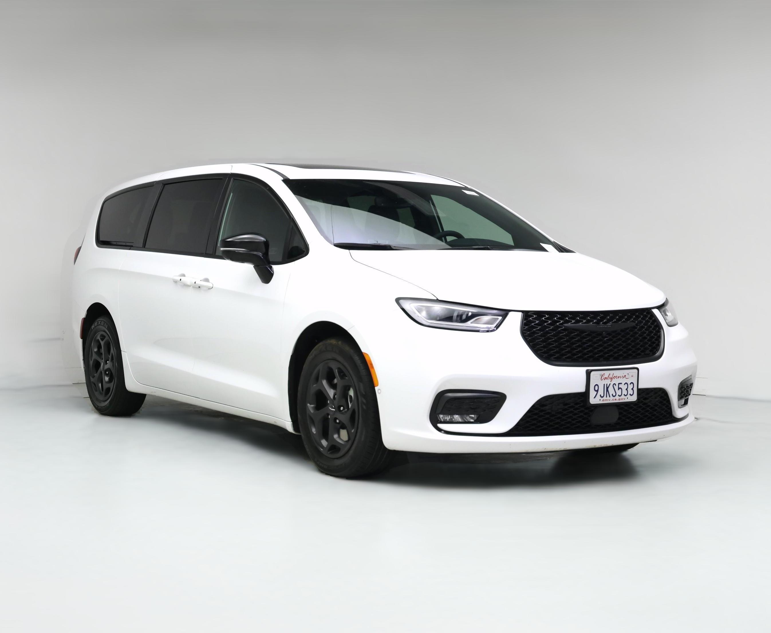 Thumbnail: 2023 Chrysler Pacifica - 1