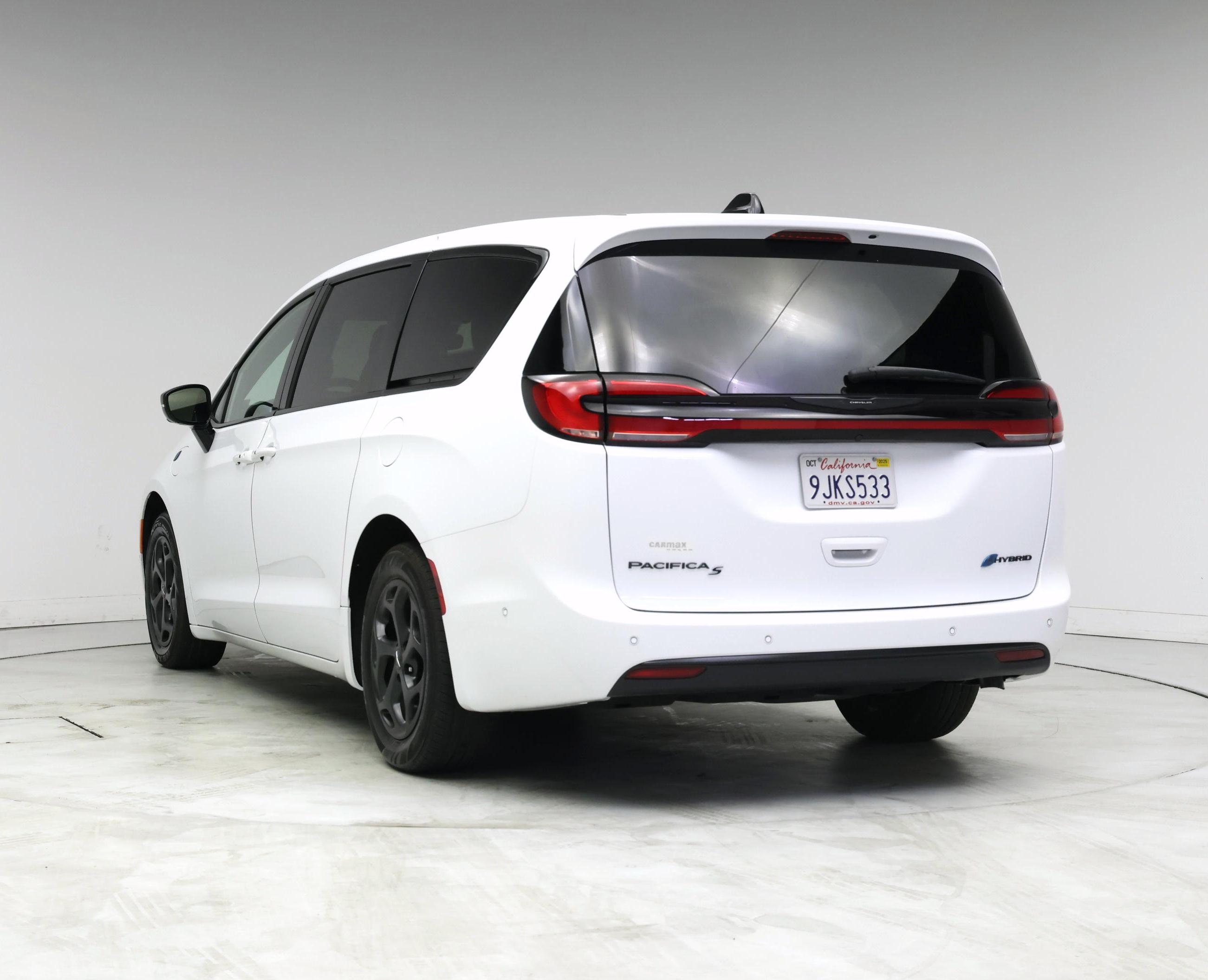 Thumbnail: 2023 Chrysler Pacifica - 2