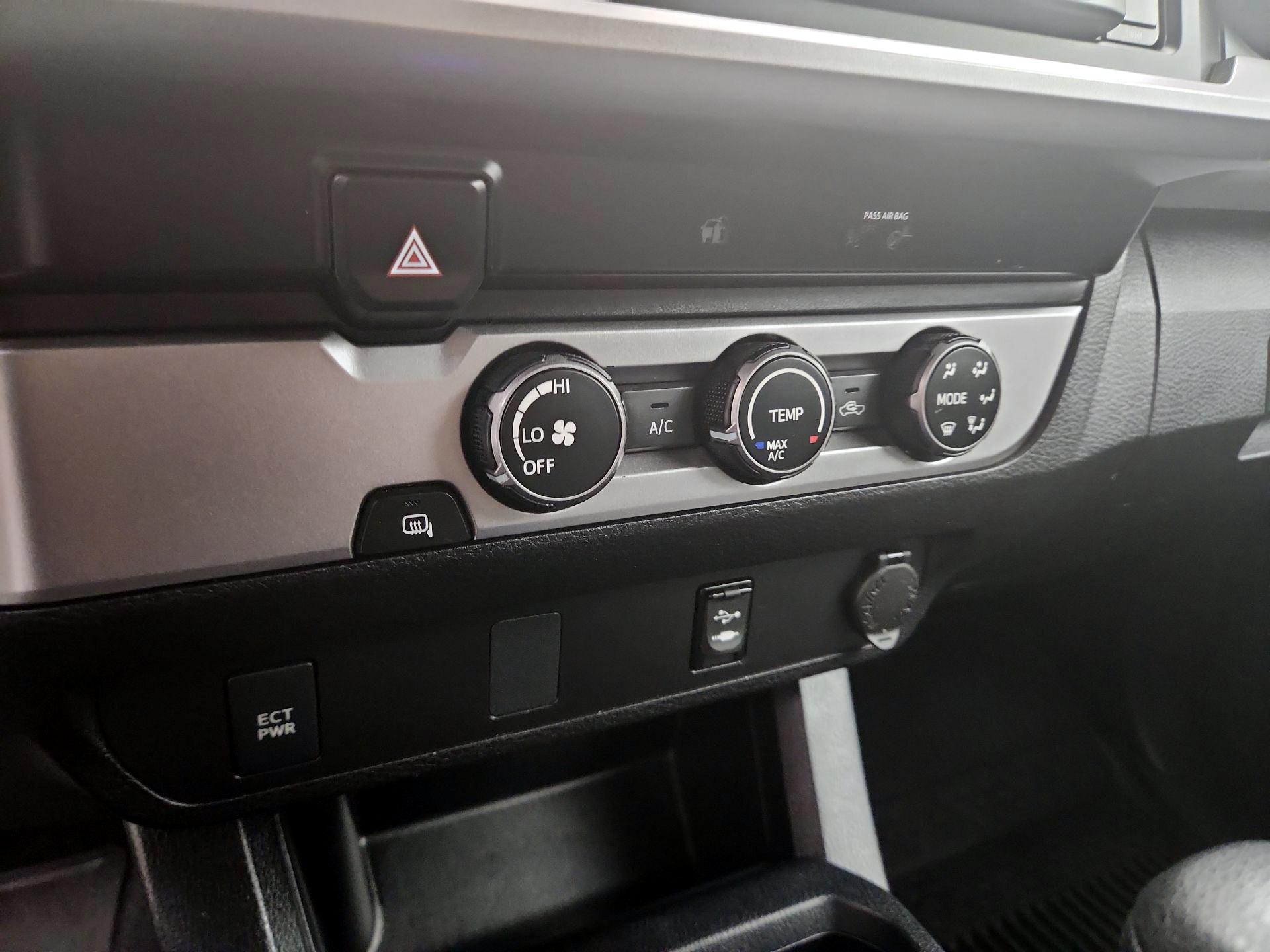 Thumbnail: 2019 Toyota Tacoma - 16