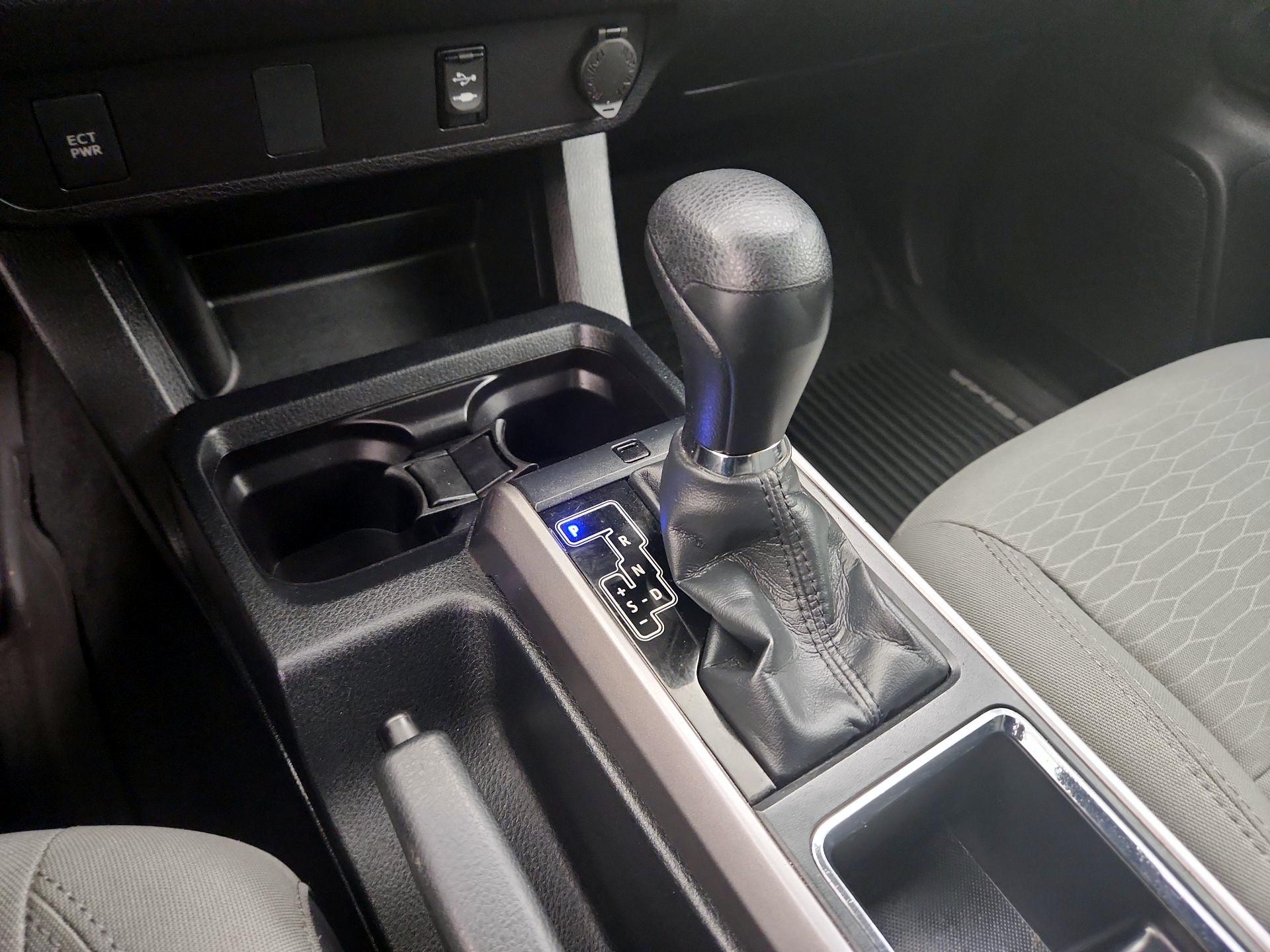 Thumbnail: 2019 Toyota Tacoma - 17