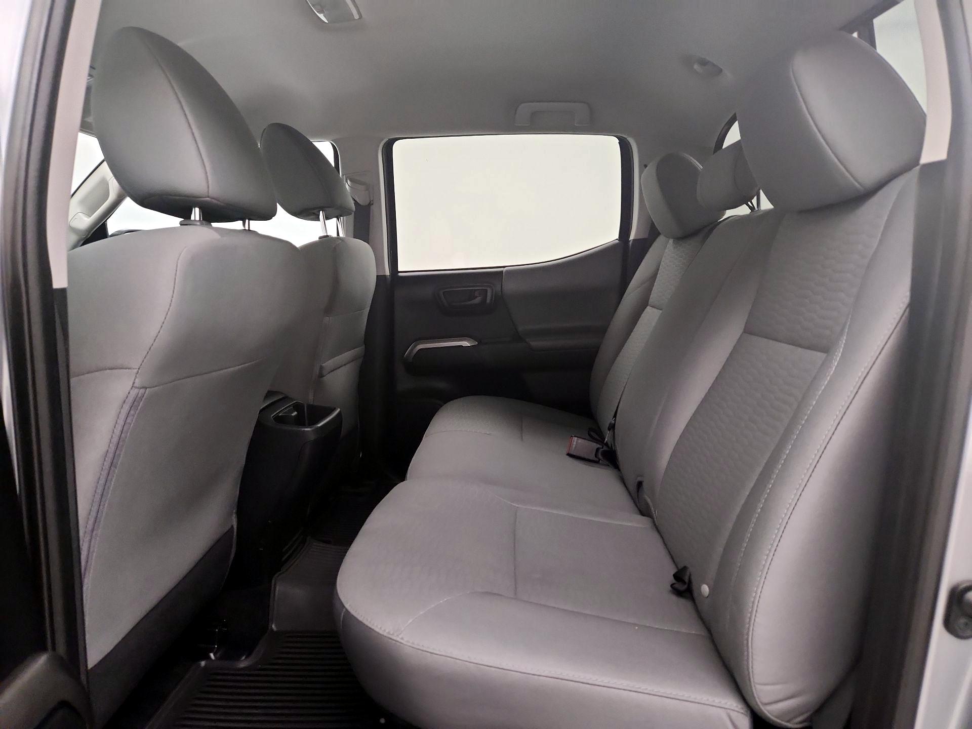Thumbnail: 2019 Toyota Tacoma - 19