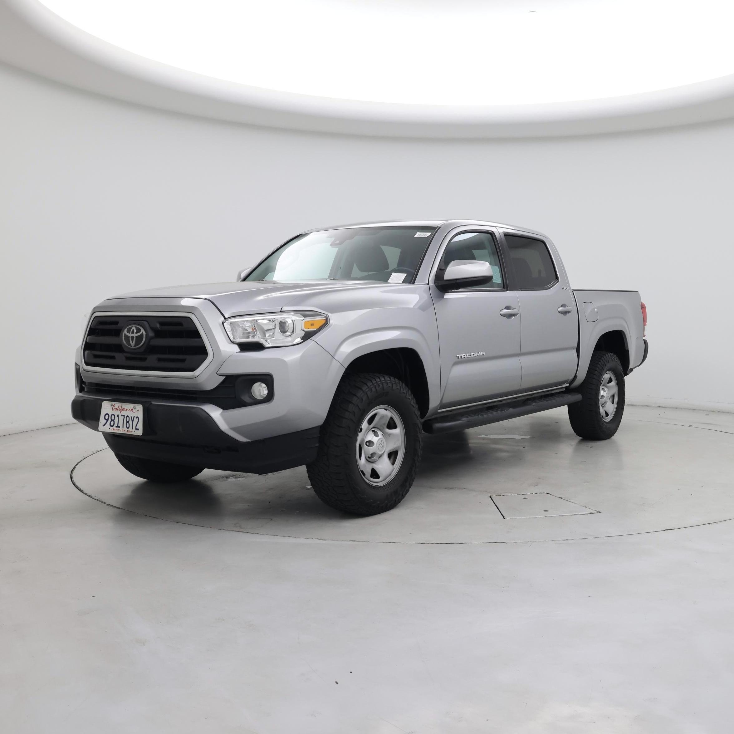 Thumbnail: 2019 Toyota Tacoma - 4