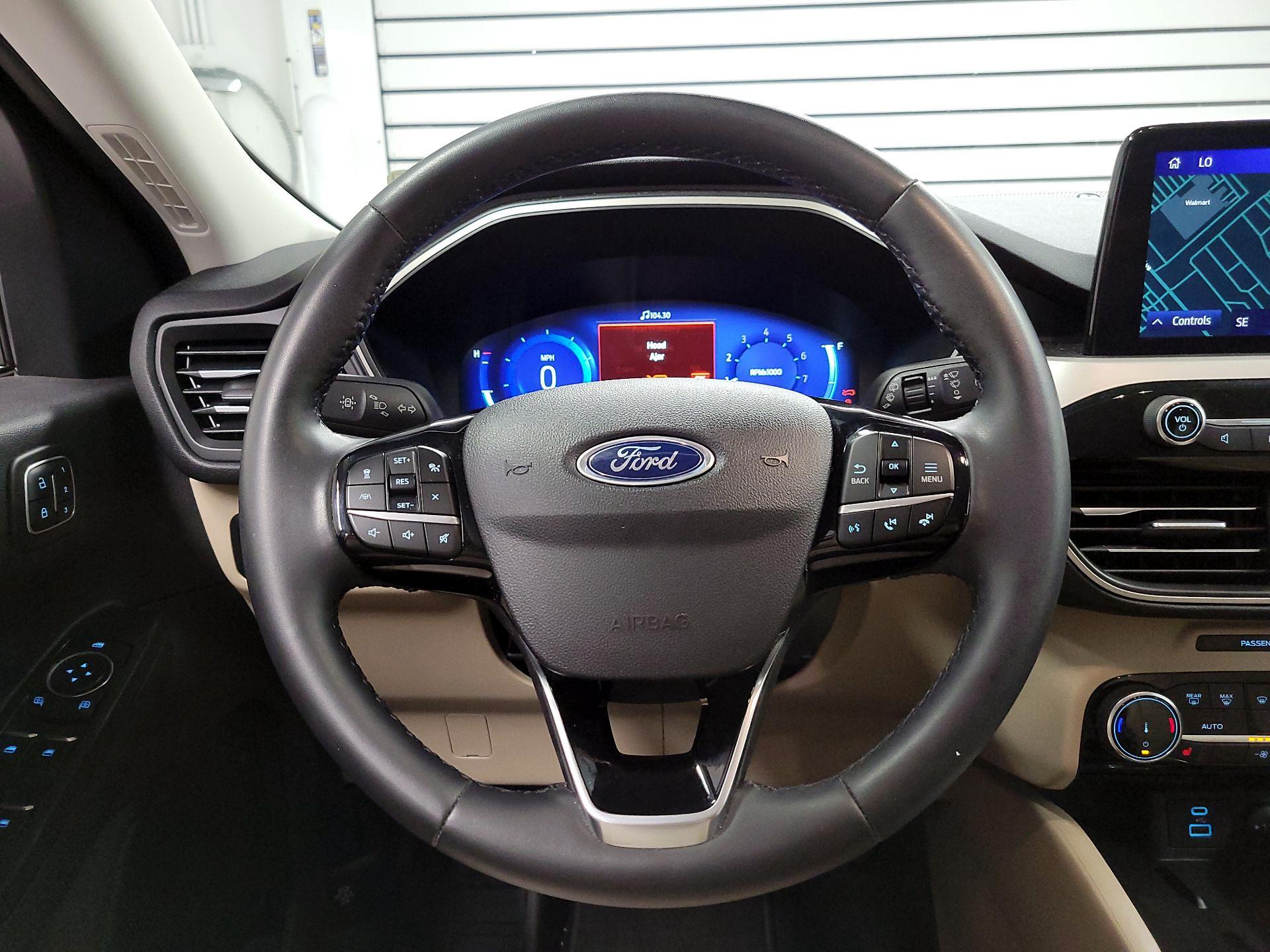 Thumbnail: 2022 Ford Escape - 10