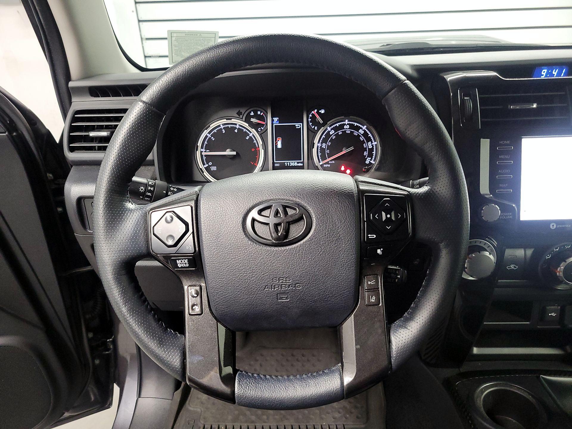 Thumbnail: 2023 Toyota 4Runner - 10