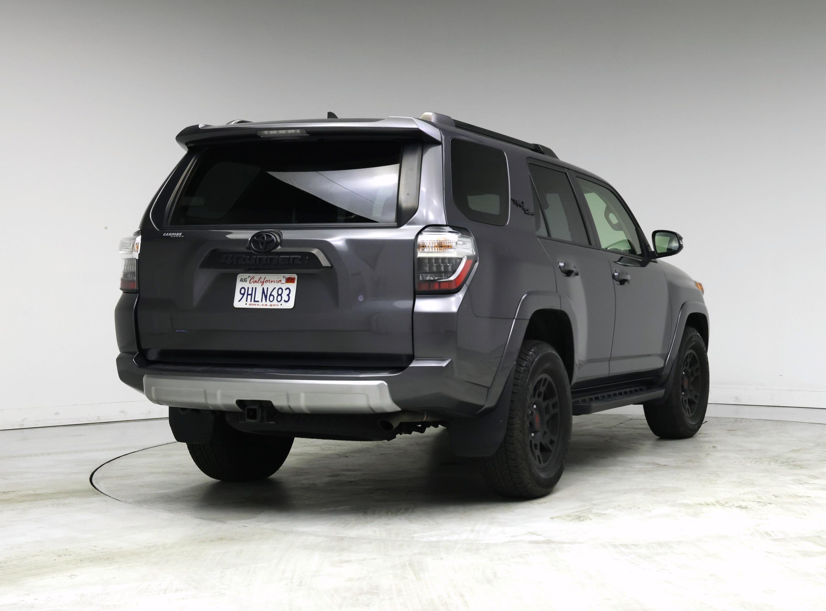 Thumbnail: 2023 Toyota 4Runner - 8