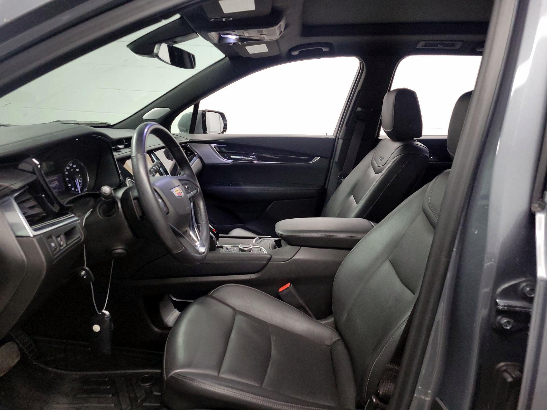 Thumbnail: 2021 Cadillac XT6 - 11