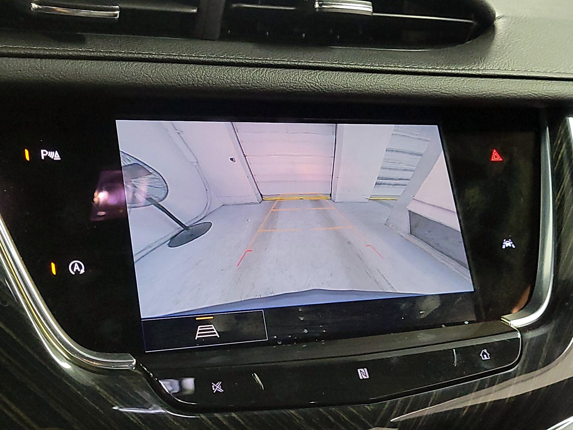 Thumbnail: 2021 Cadillac XT6 - 13