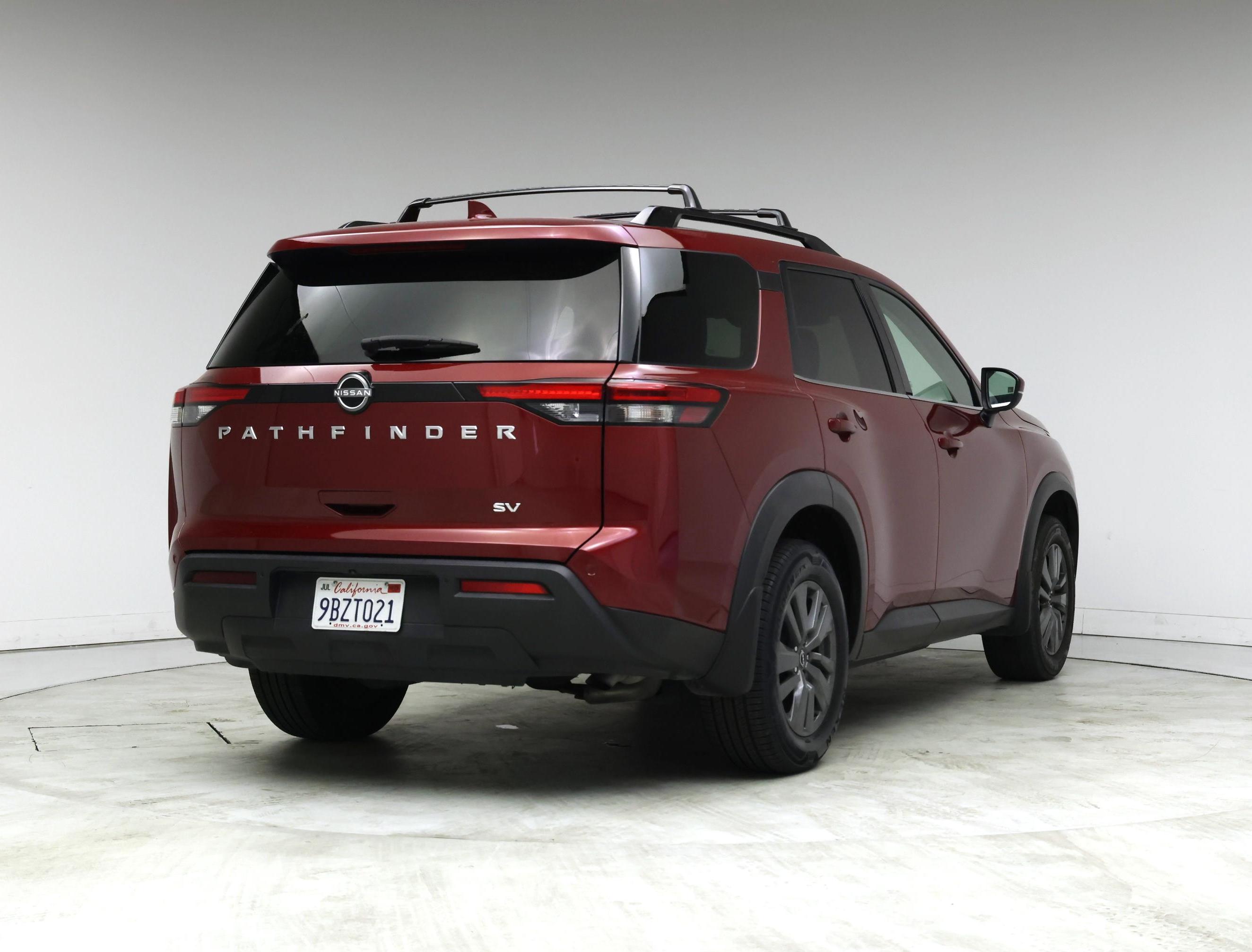 Thumbnail: 2022 Nissan Pathfinder - 8
