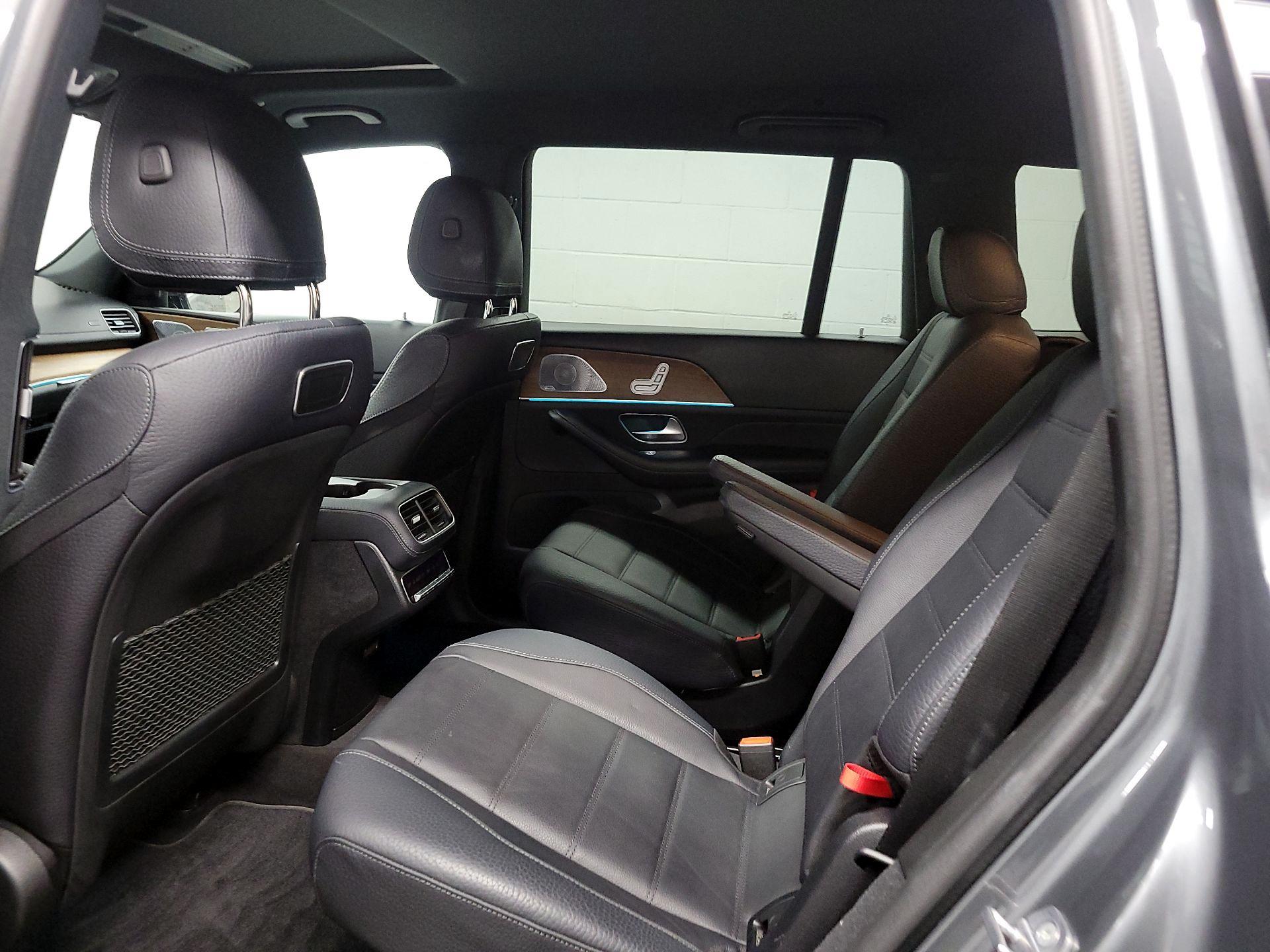 Thumbnail: 2020 Mercedes-Benz GLS - 17