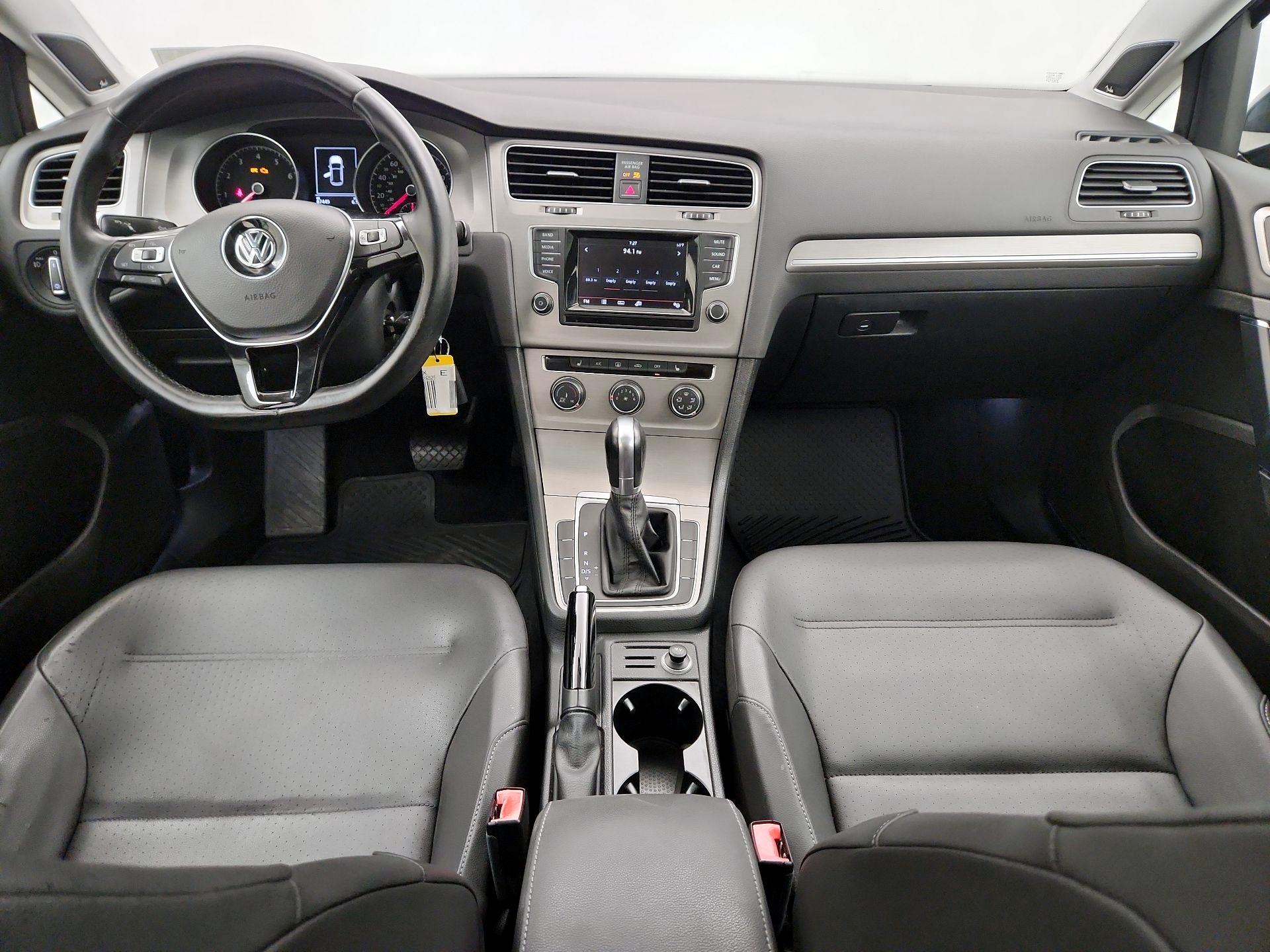 Thumbnail: 2015 Volkswagen Golf - 9
