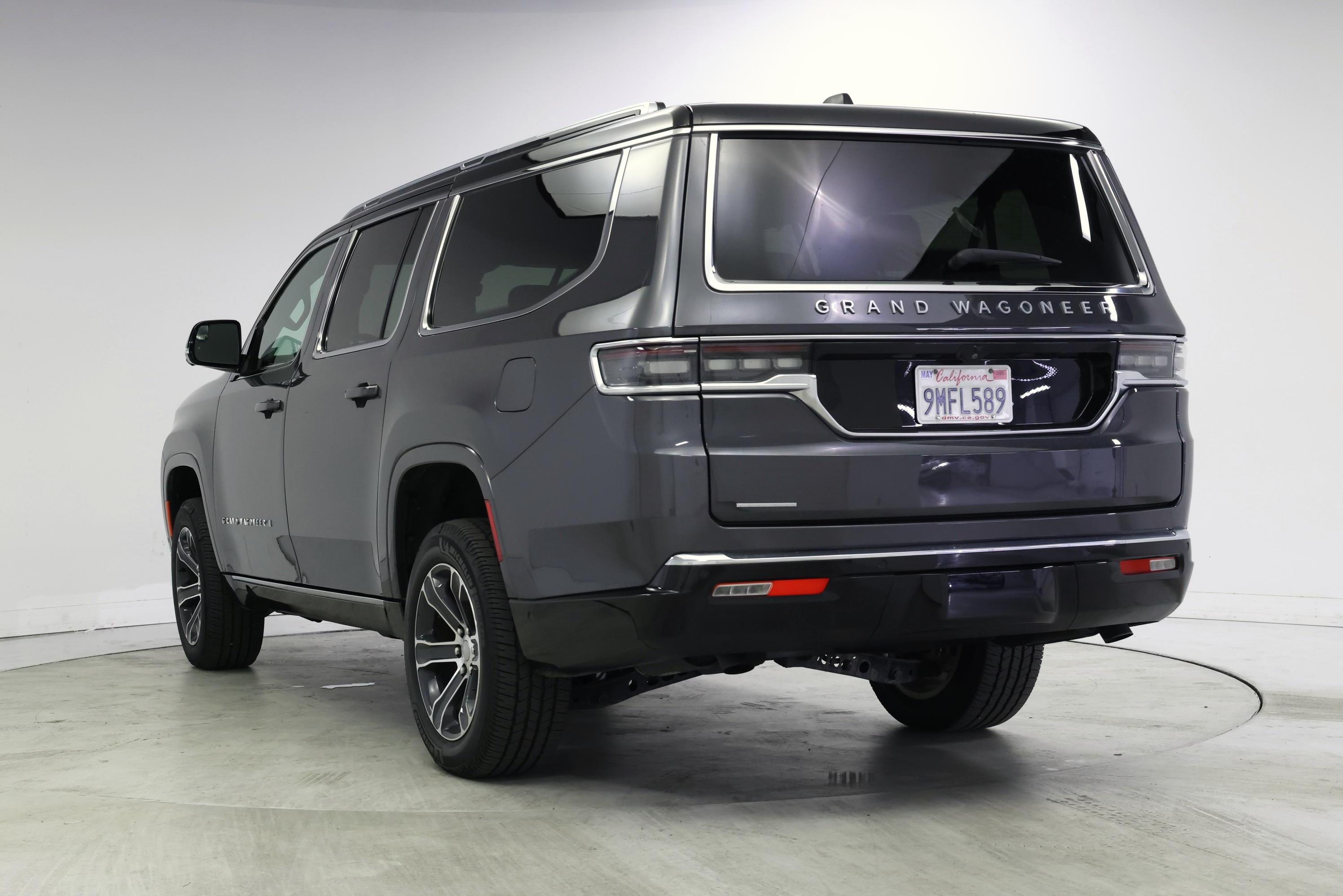 Thumbnail: 2023 Jeep Grand Wagoneer L - 2