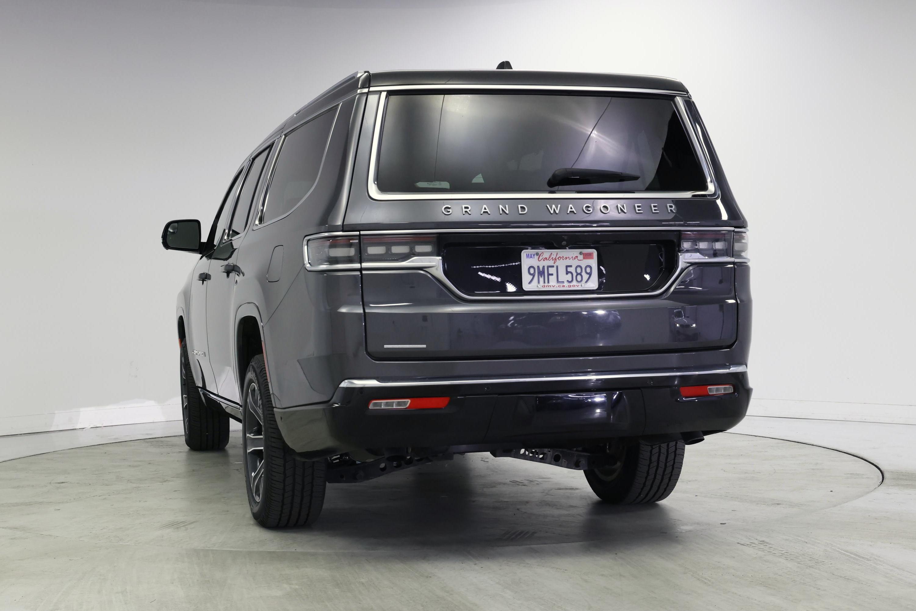 Thumbnail: 2023 Jeep Grand Wagoneer L - 6