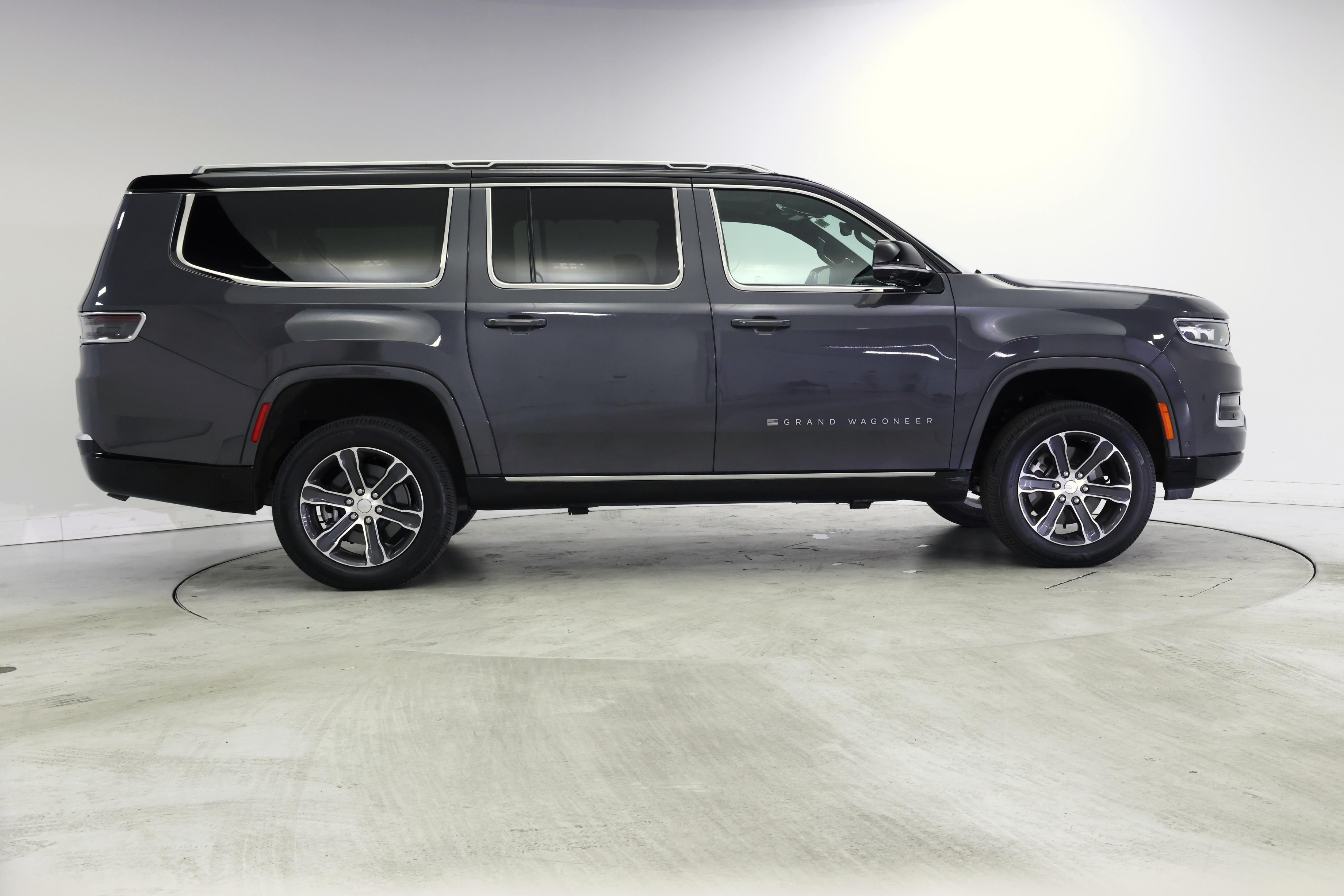 Thumbnail: 2023 Jeep Grand Wagoneer L - 7