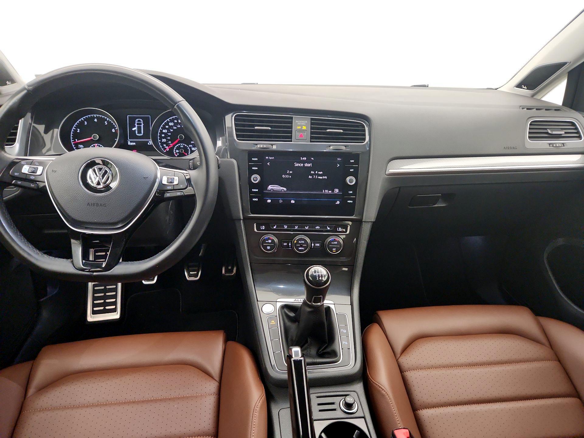 Thumbnail: 2019 Volkswagen Golf - 9