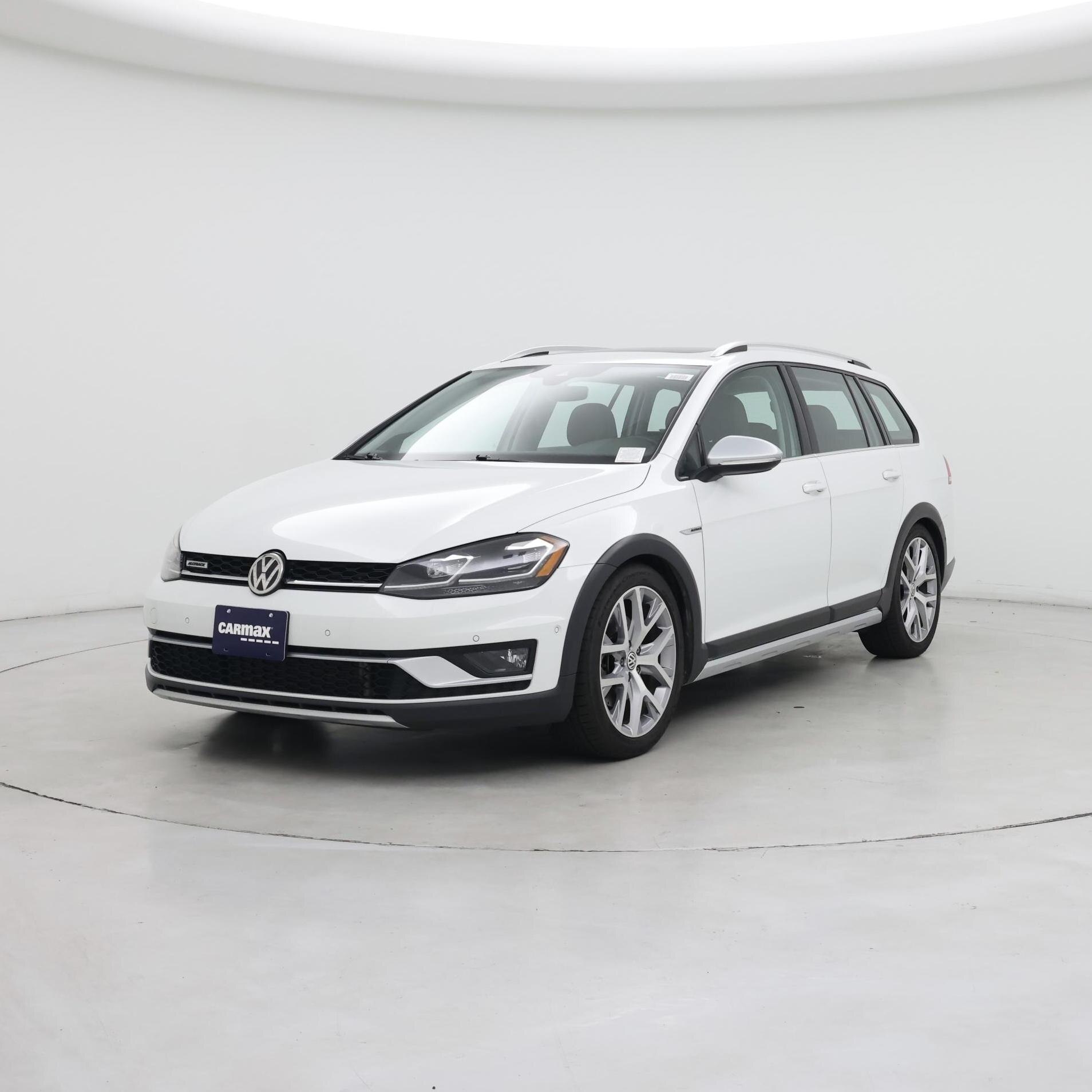 Thumbnail: 2019 Volkswagen Golf - 4