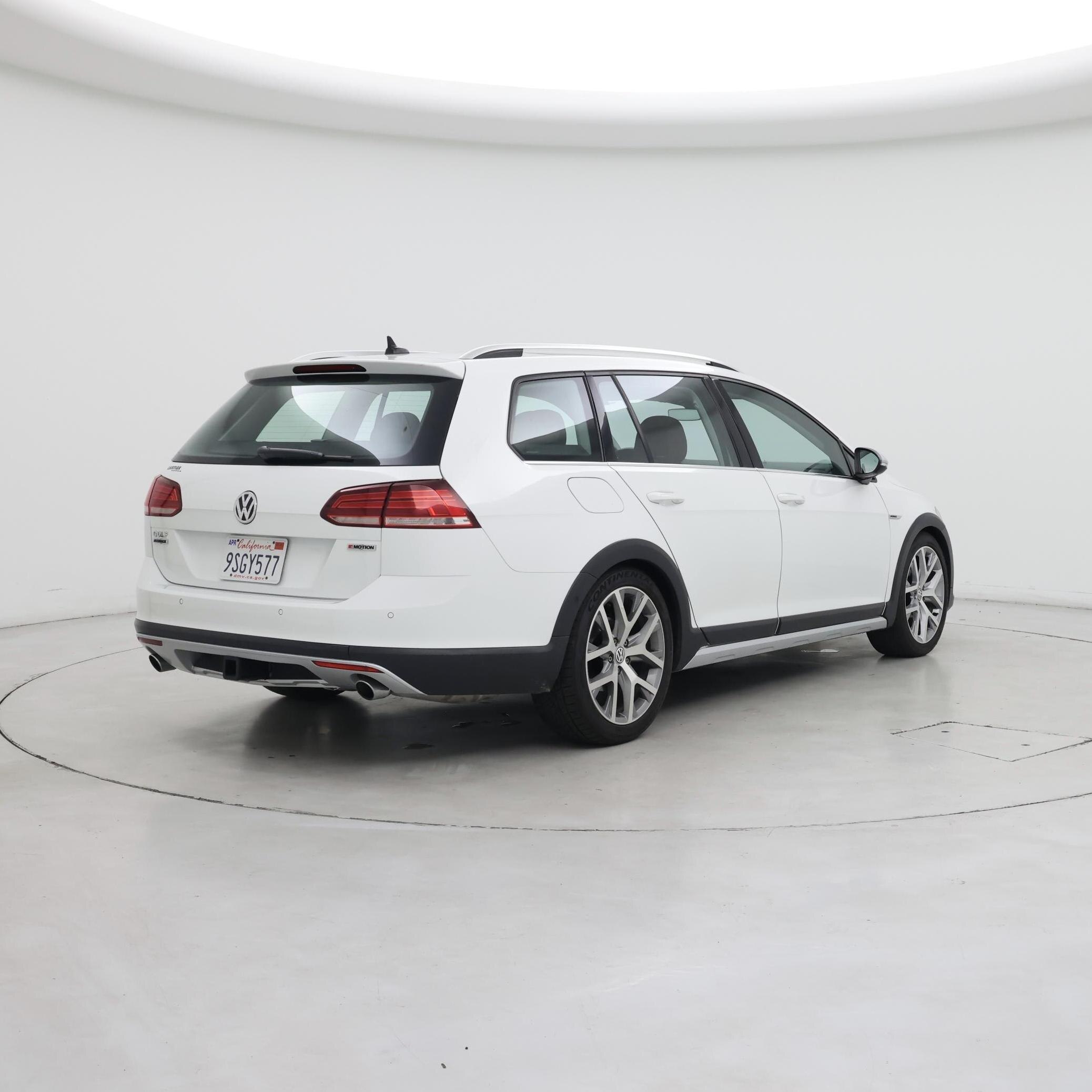 Thumbnail: 2019 Volkswagen Golf - 8