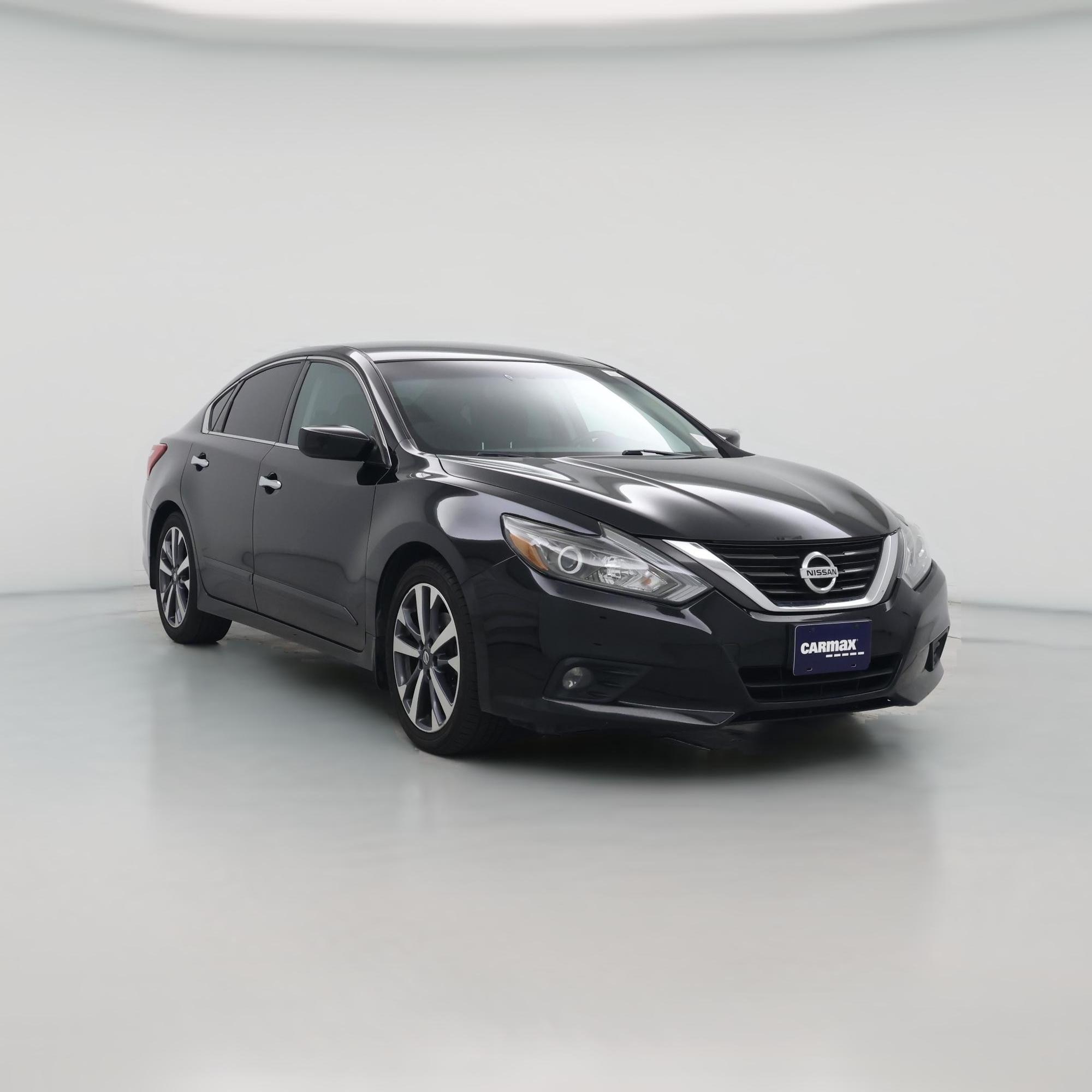 Thumbnail: 2016 Nissan Altima - 1