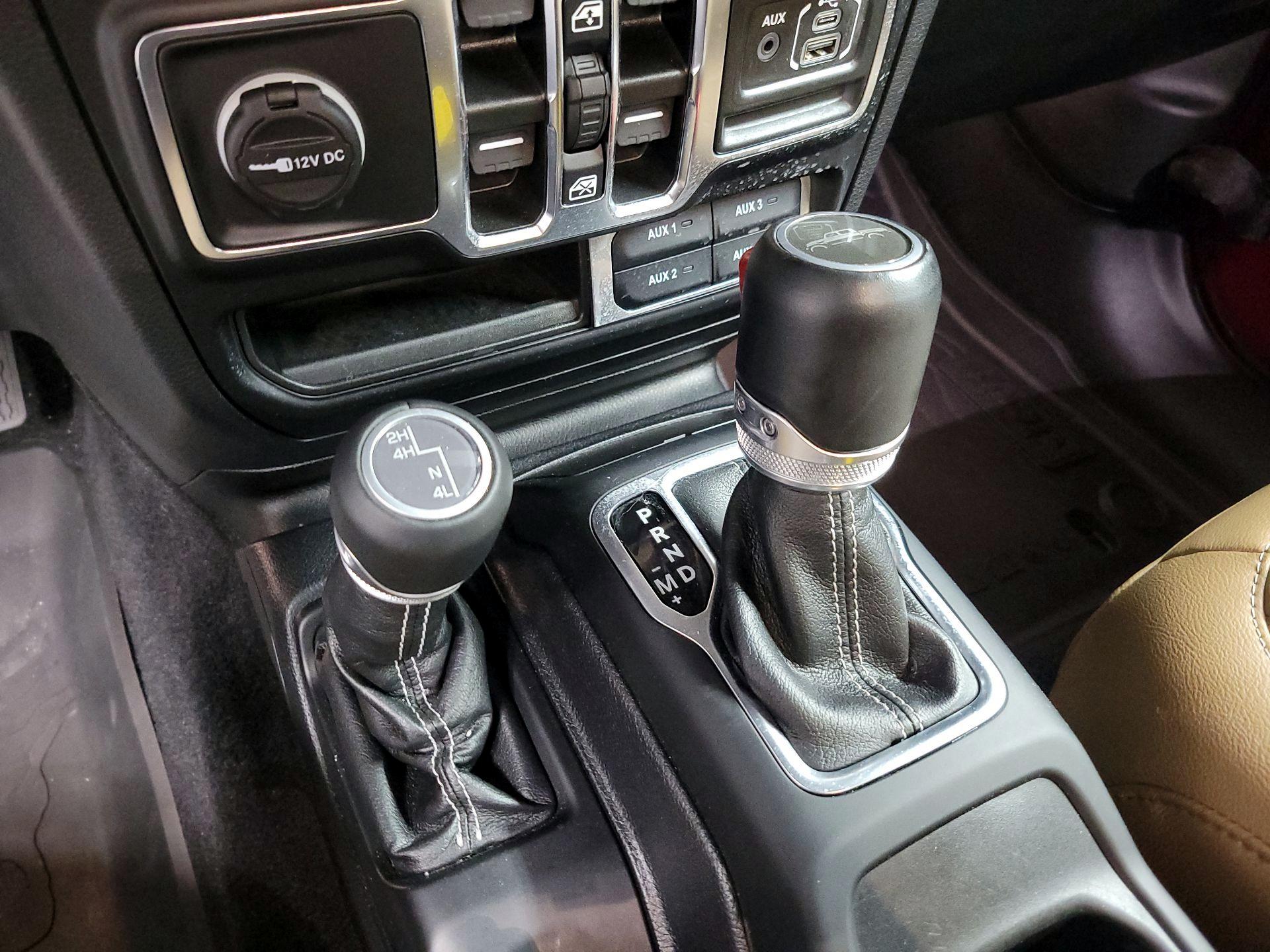 Thumbnail: 2021 Jeep Gladiator - 18