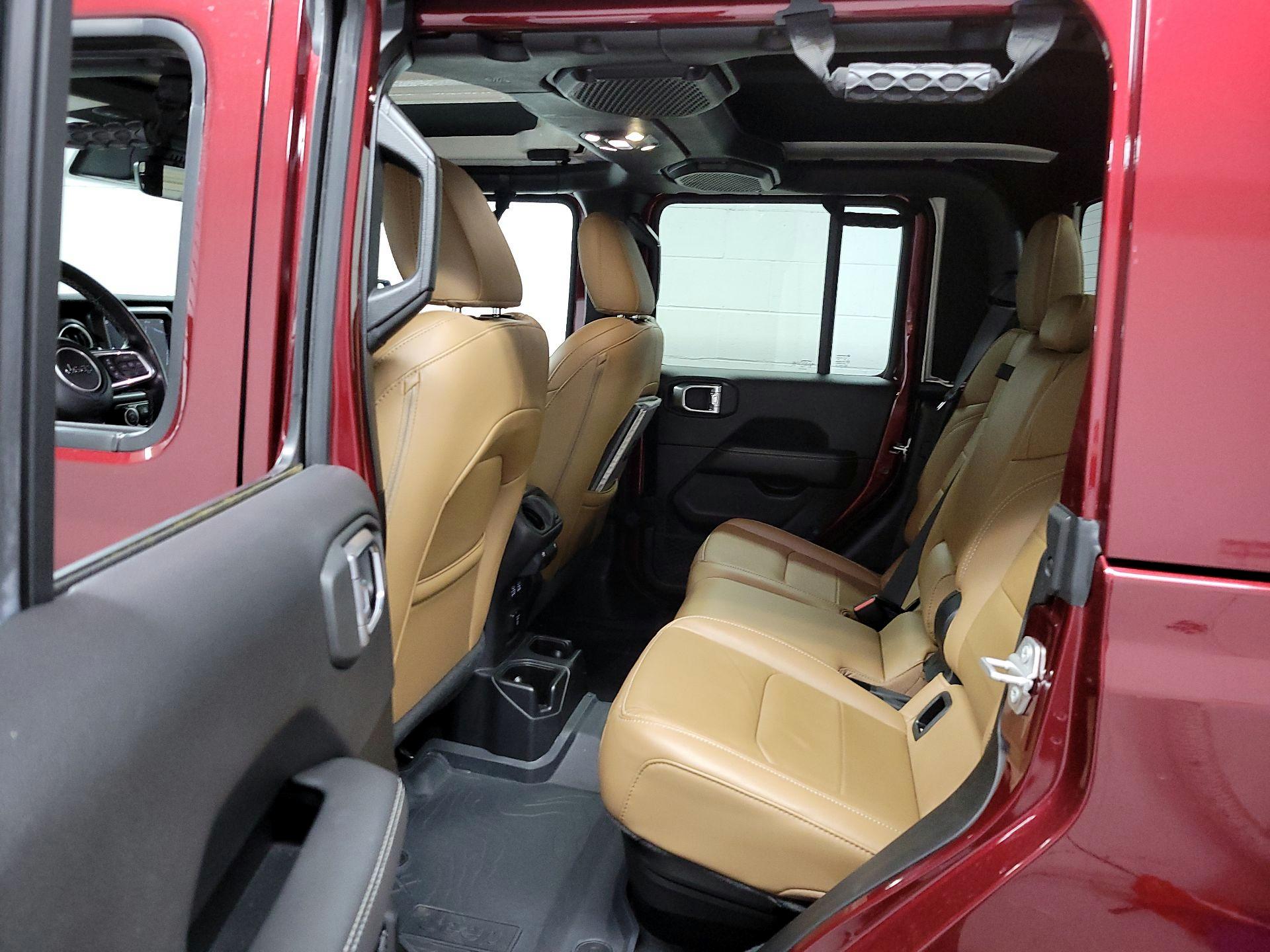 Thumbnail: 2021 Jeep Gladiator - 20