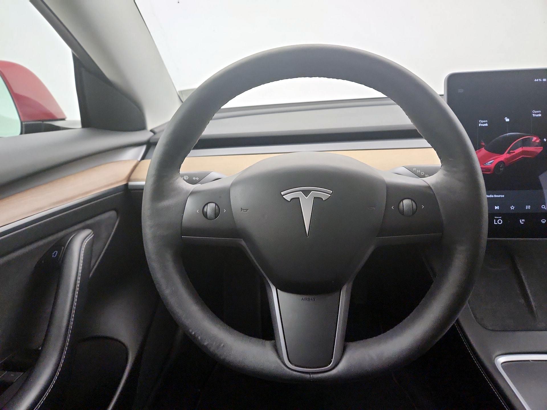 Thumbnail: 2021 Tesla Model 3 - 10