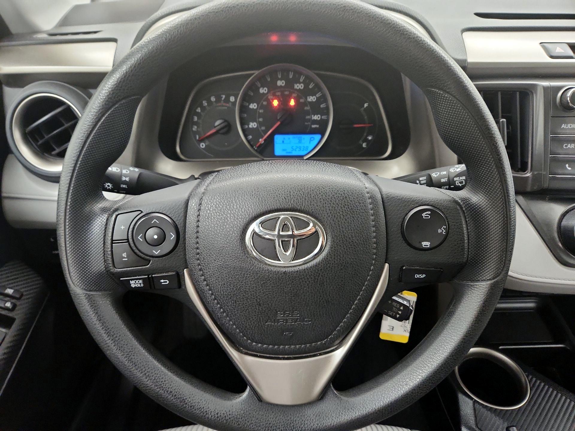 Thumbnail: 2015 Toyota RAV4 - 10