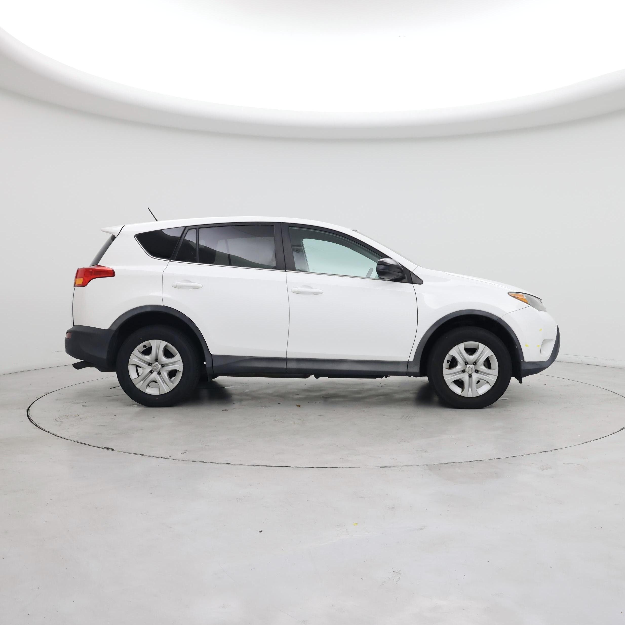 Thumbnail: 2015 Toyota RAV4 - 7
