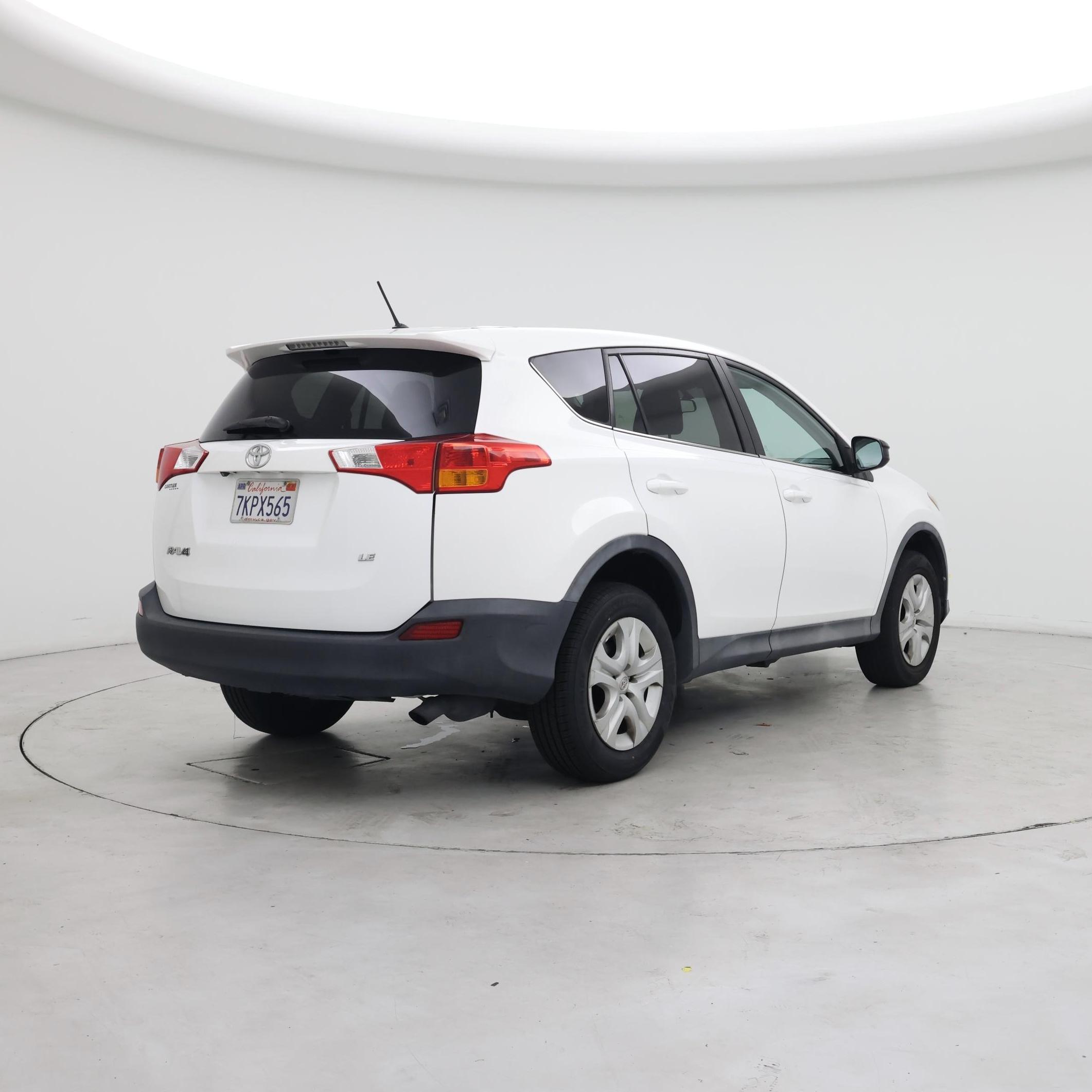 Thumbnail: 2015 Toyota RAV4 - 8