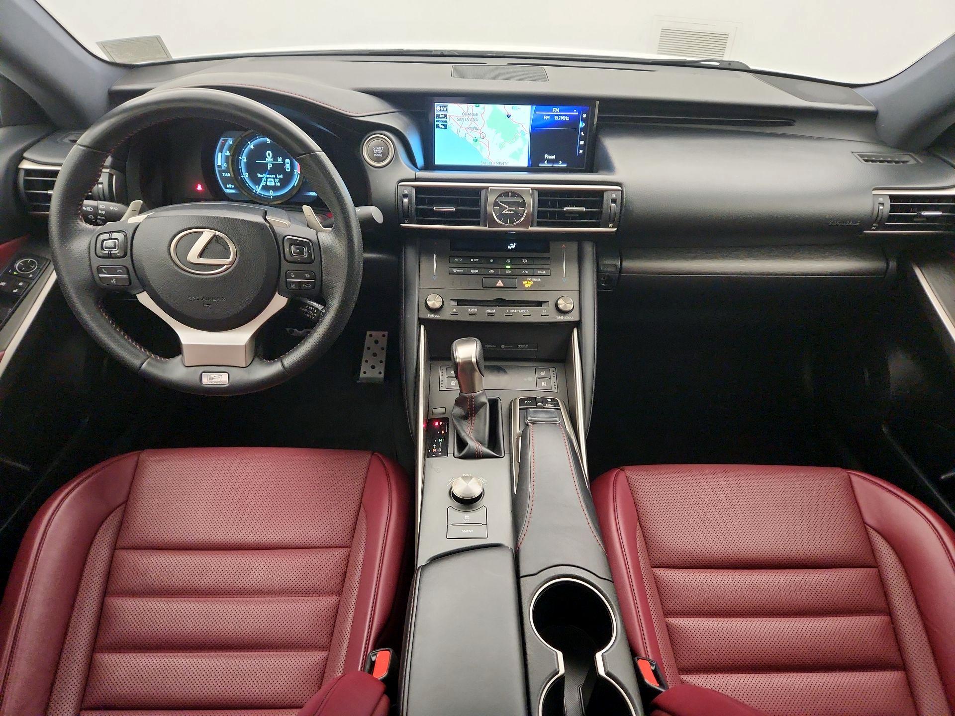 Thumbnail: 2019 Lexus IS - 9