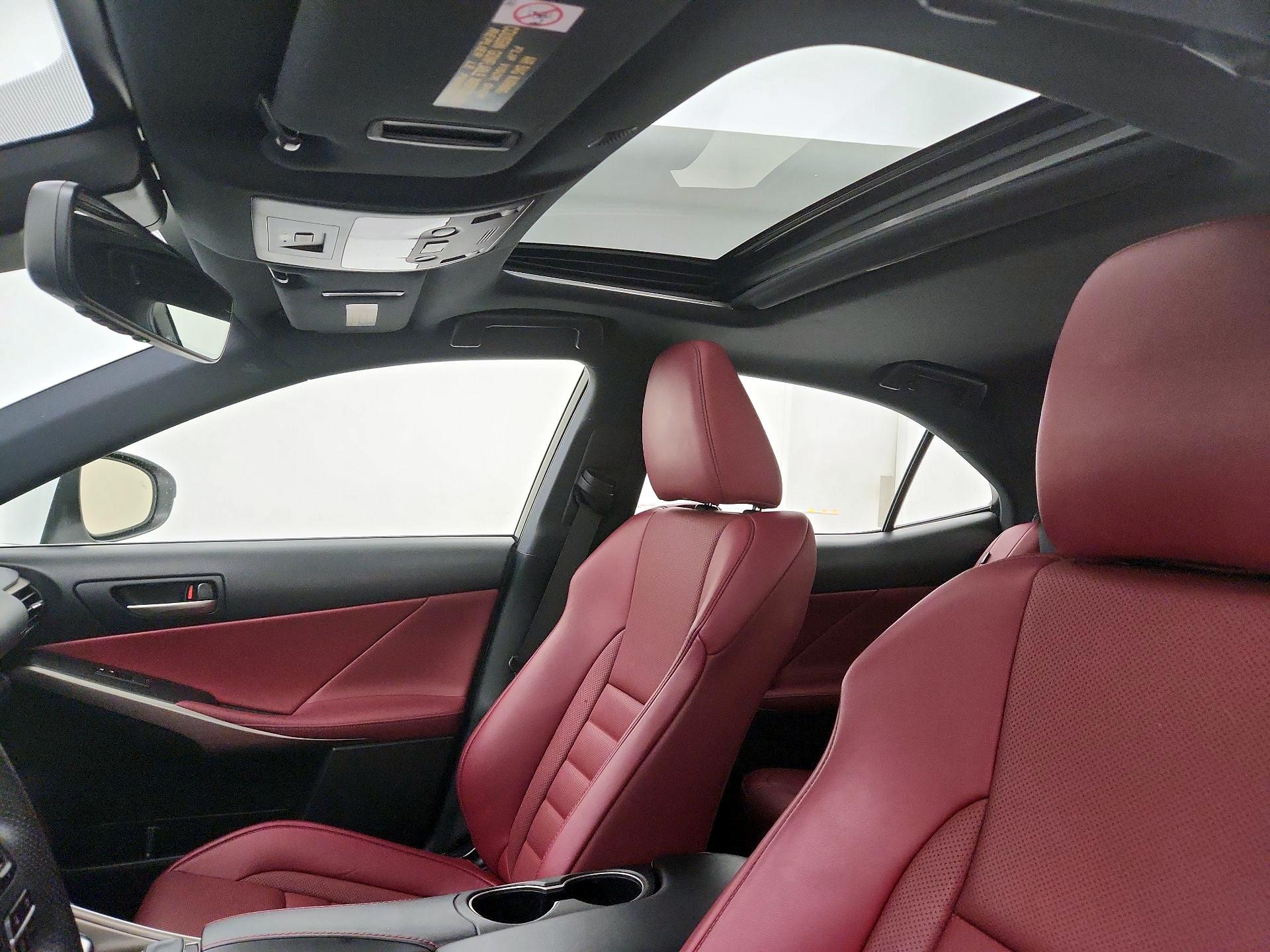Thumbnail: 2019 Lexus IS - 19