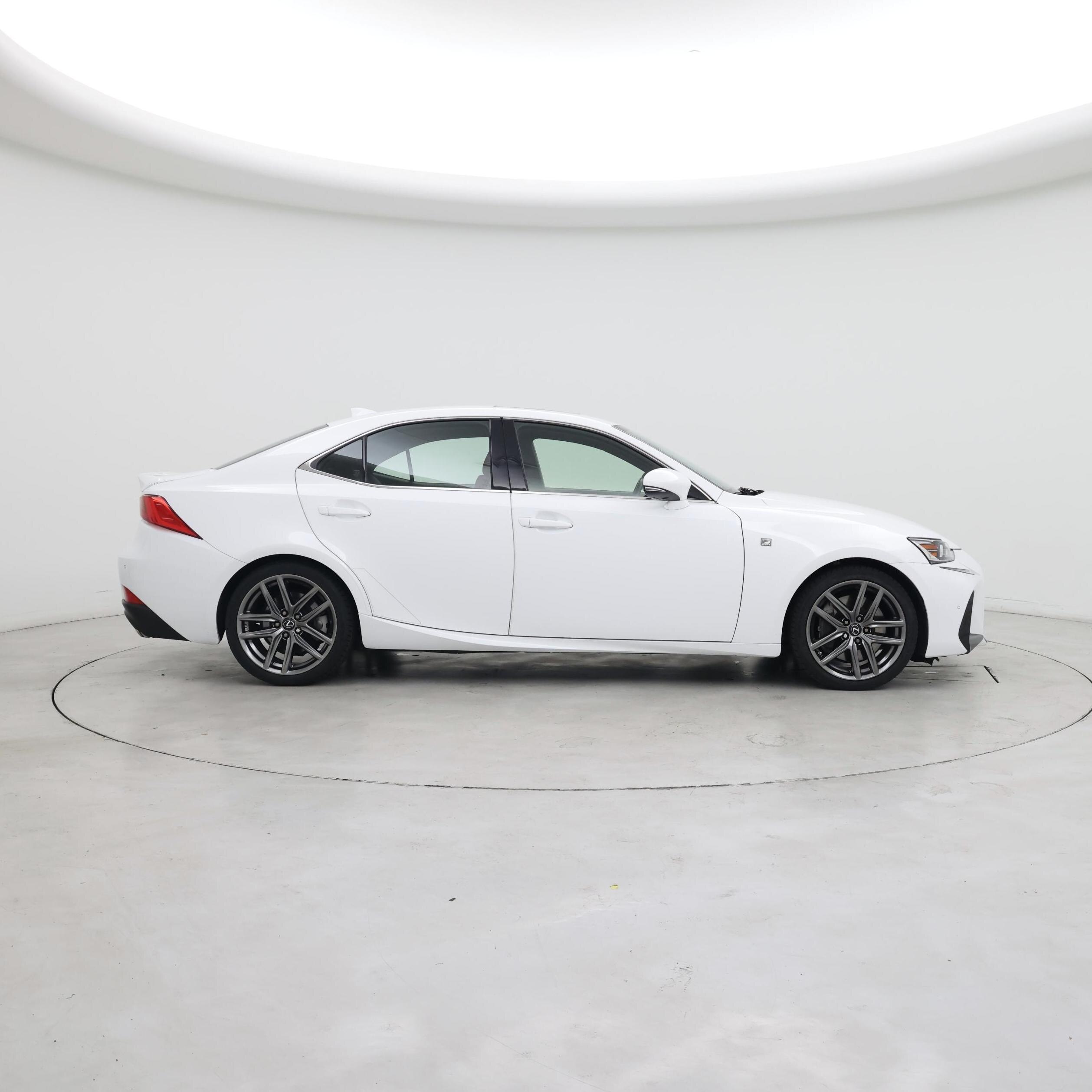 Thumbnail: 2019 Lexus IS - 7