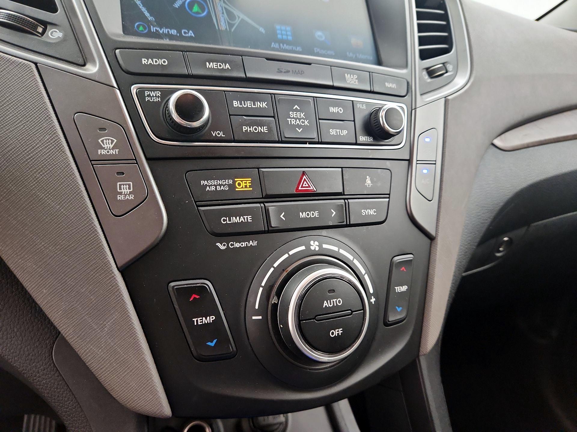 Thumbnail: 2018 Hyundai Santa Fe - 17