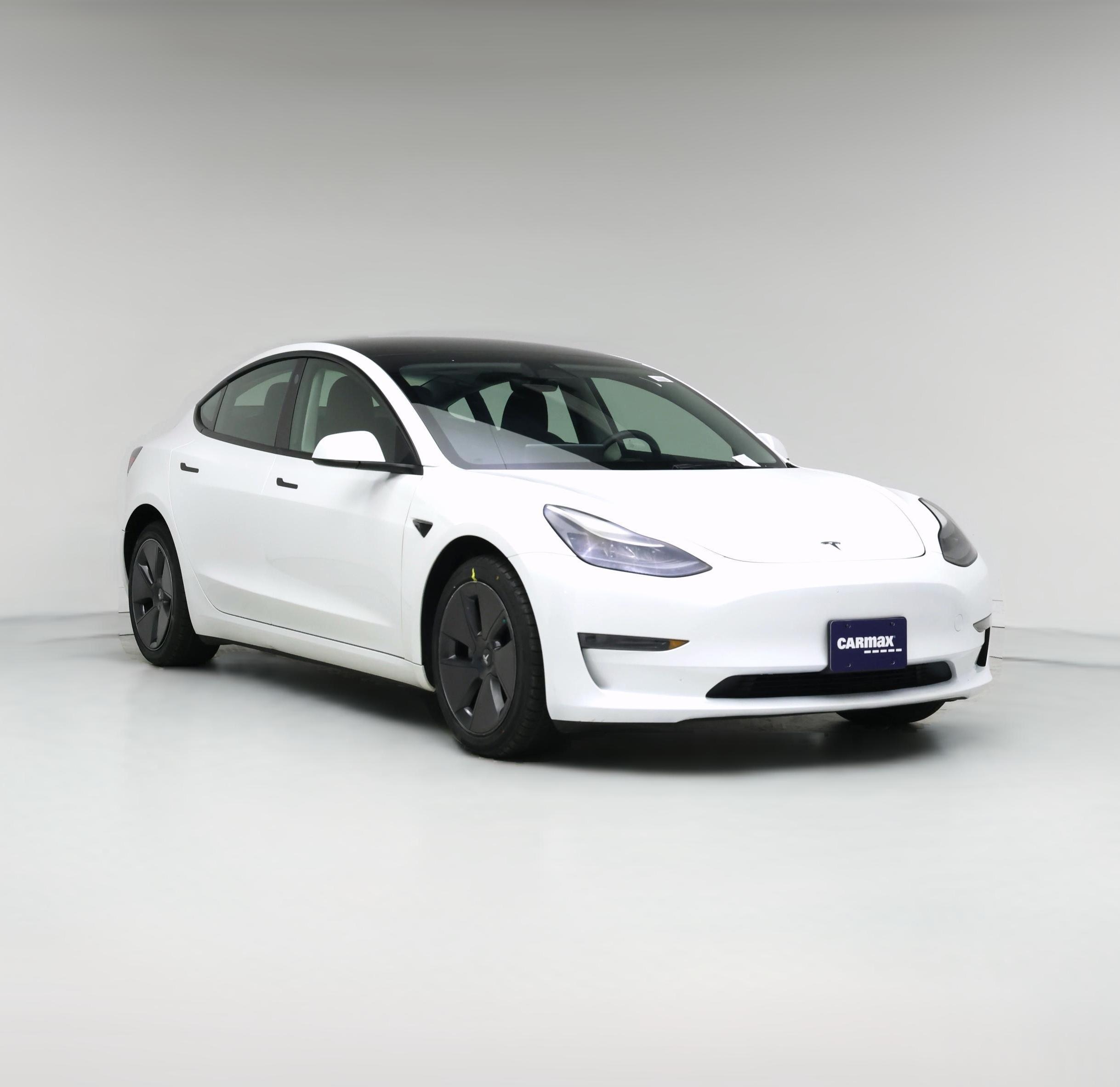 Thumbnail: 2023 Tesla Model 3 - 1