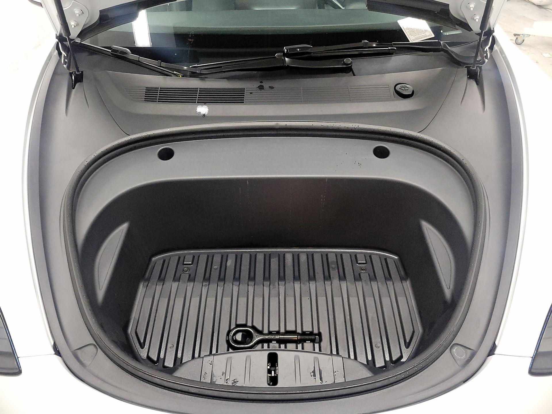 Thumbnail: 2023 Tesla Model 3 - 20
