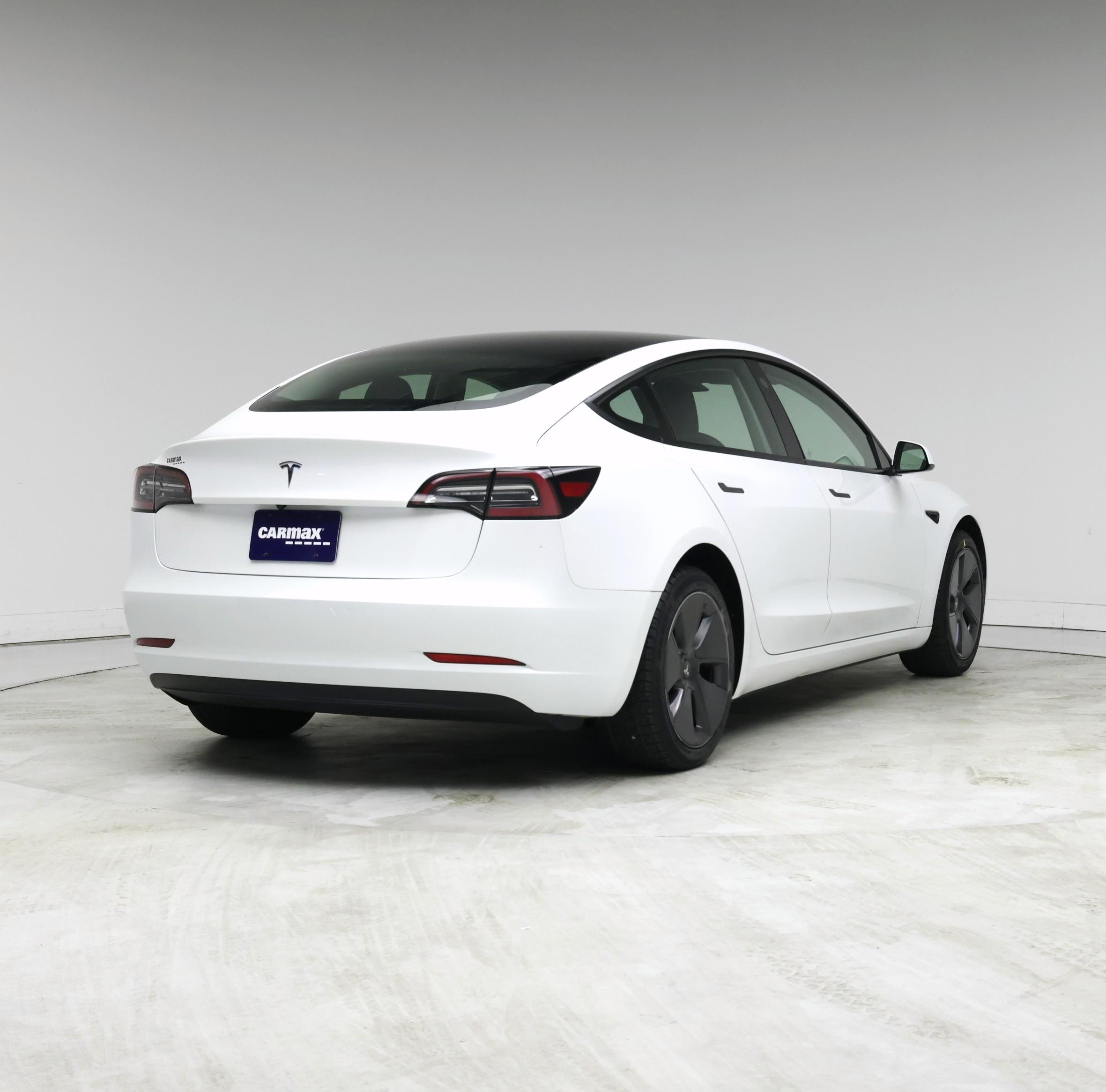 Thumbnail: 2023 Tesla Model 3 - 8