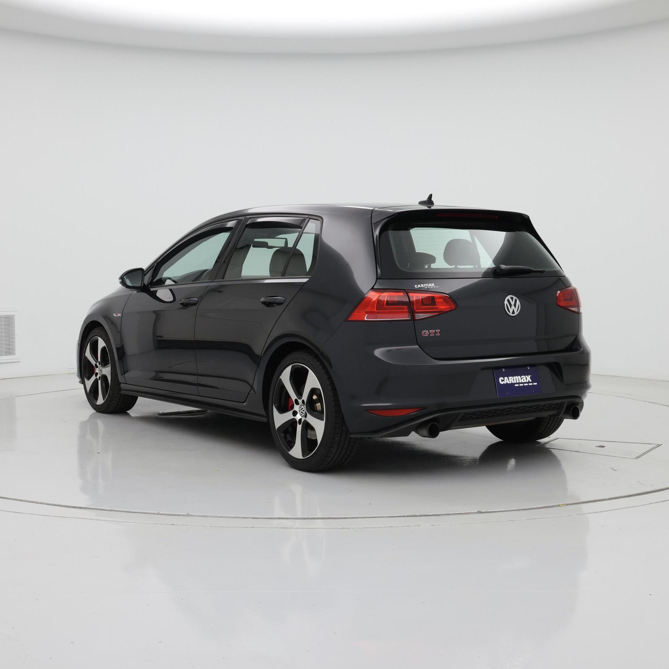 Thumbnail: 2016 Volkswagen Golf - 2