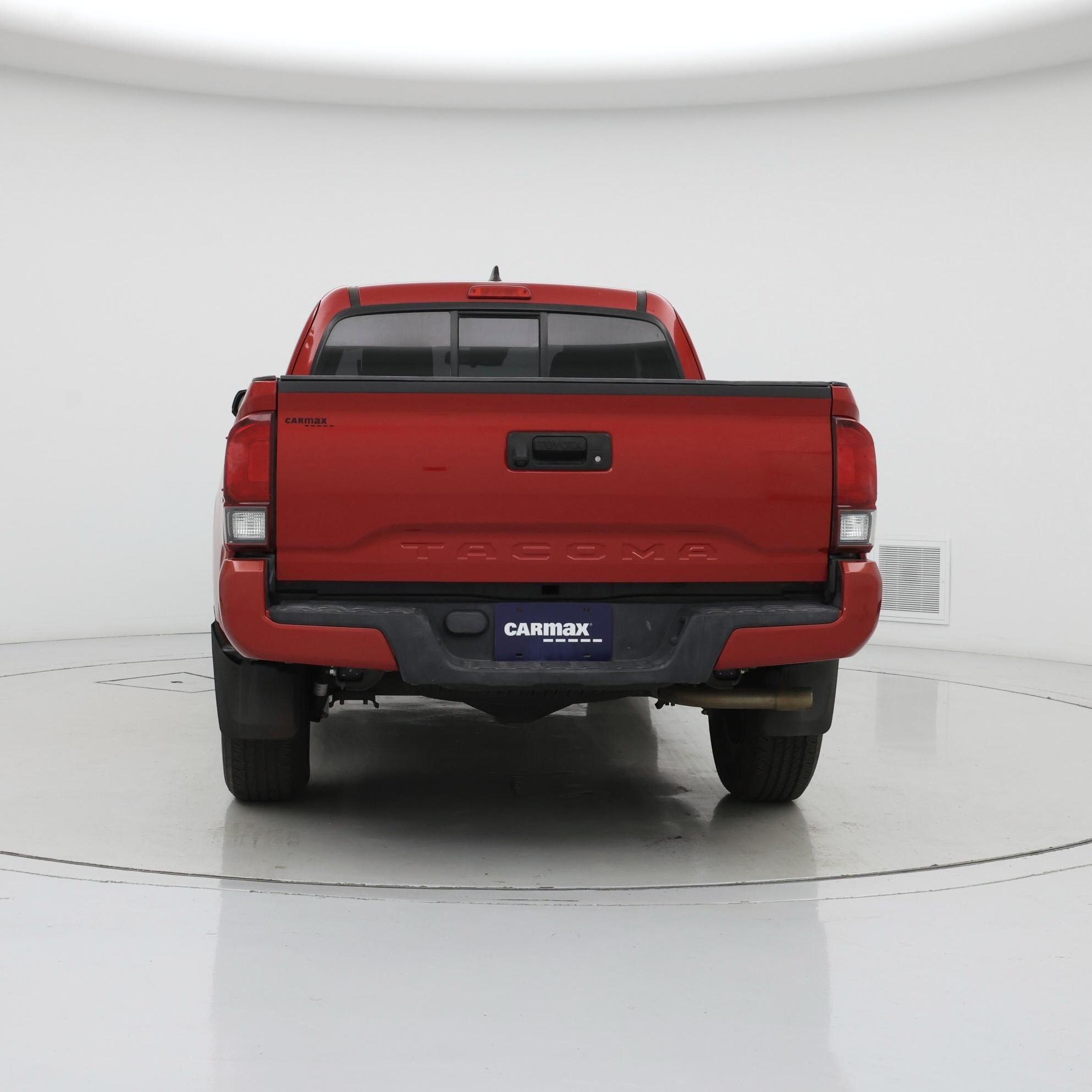 Thumbnail: 2018 Toyota Tacoma - 6