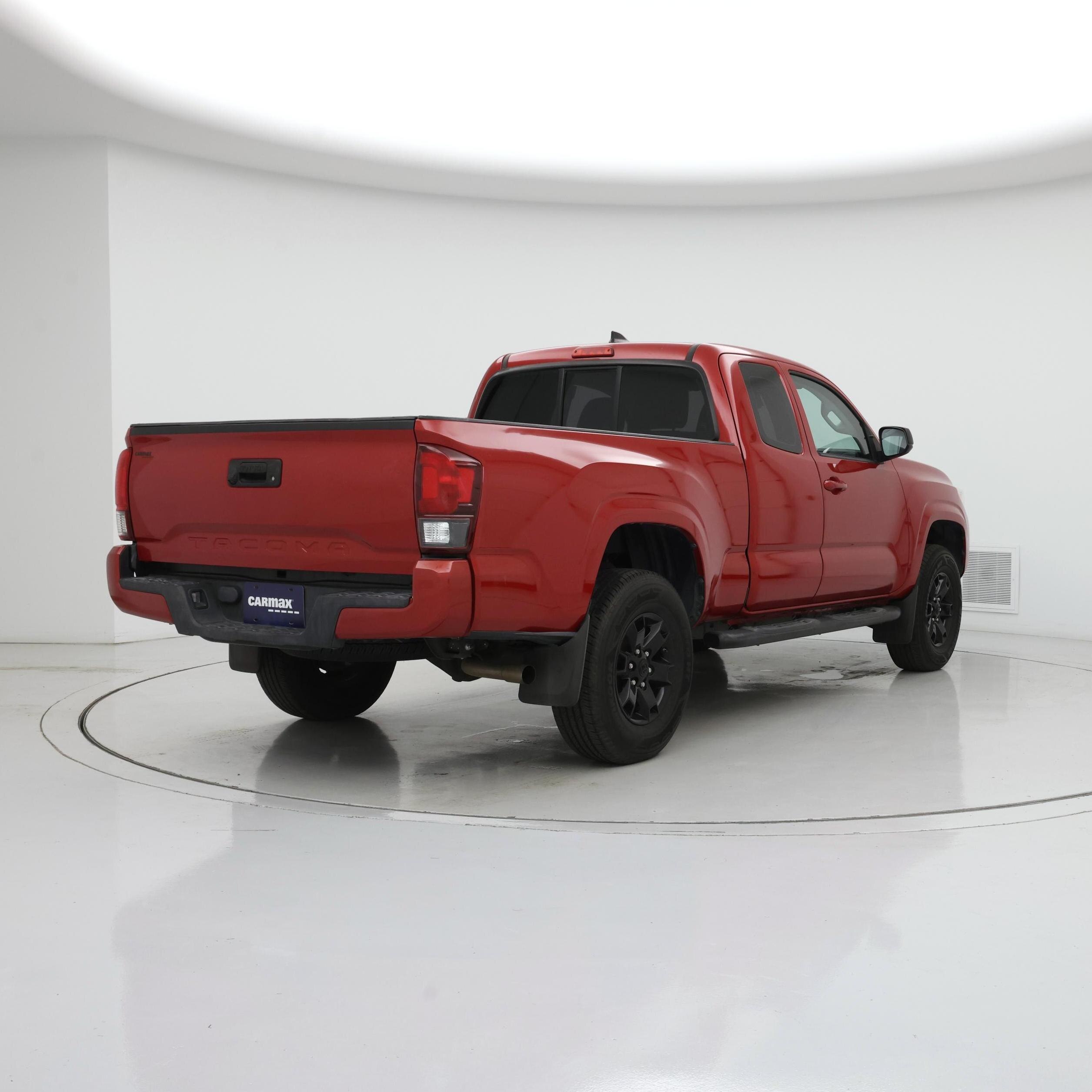 Thumbnail: 2018 Toyota Tacoma - 8