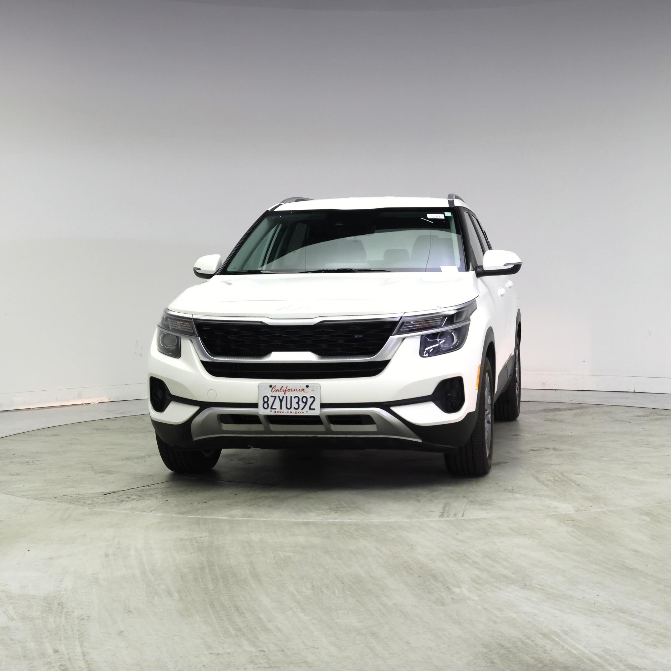 Thumbnail: 2022 Kia Seltos - 4