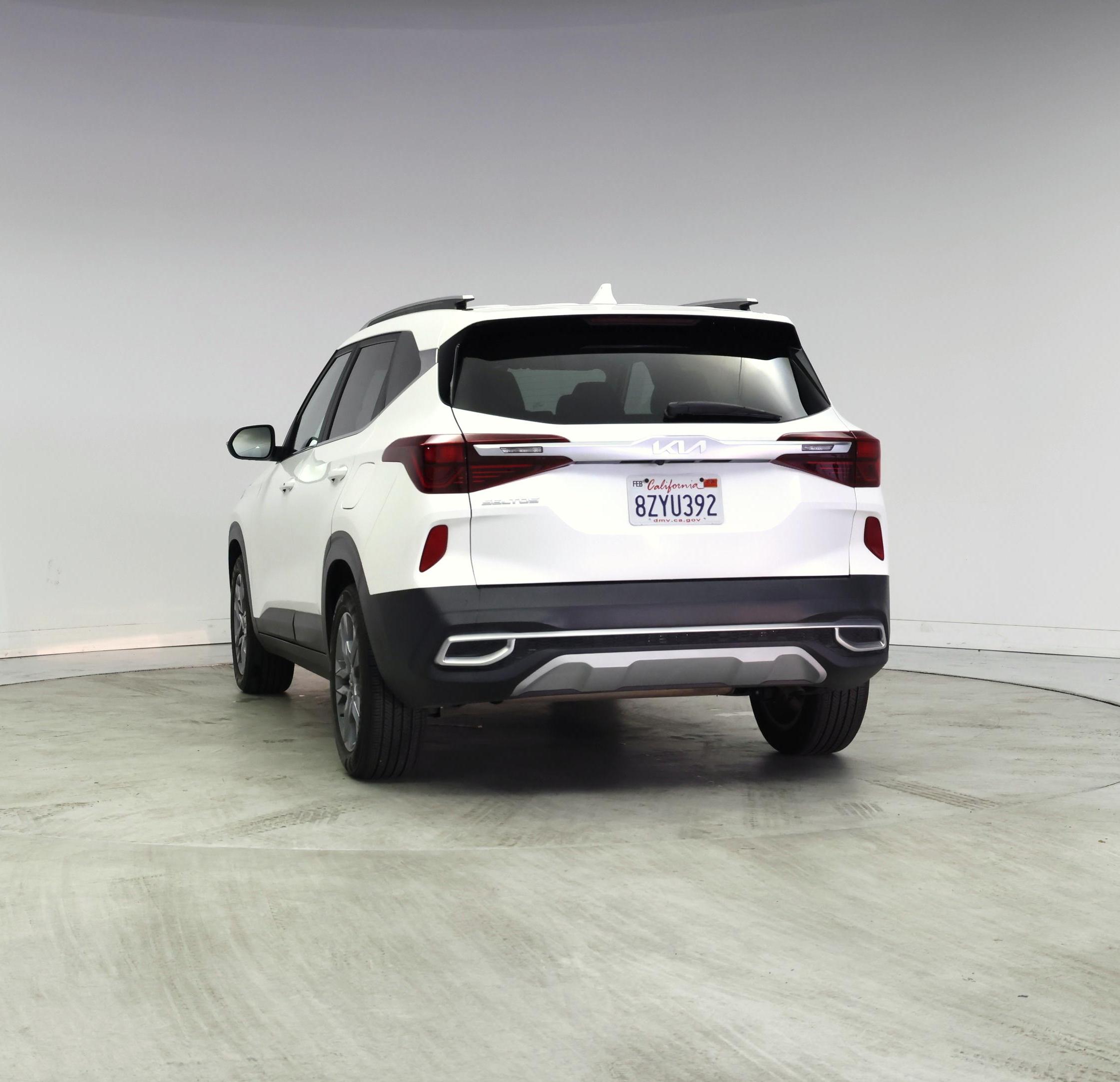 Thumbnail: 2022 Kia Seltos - 6