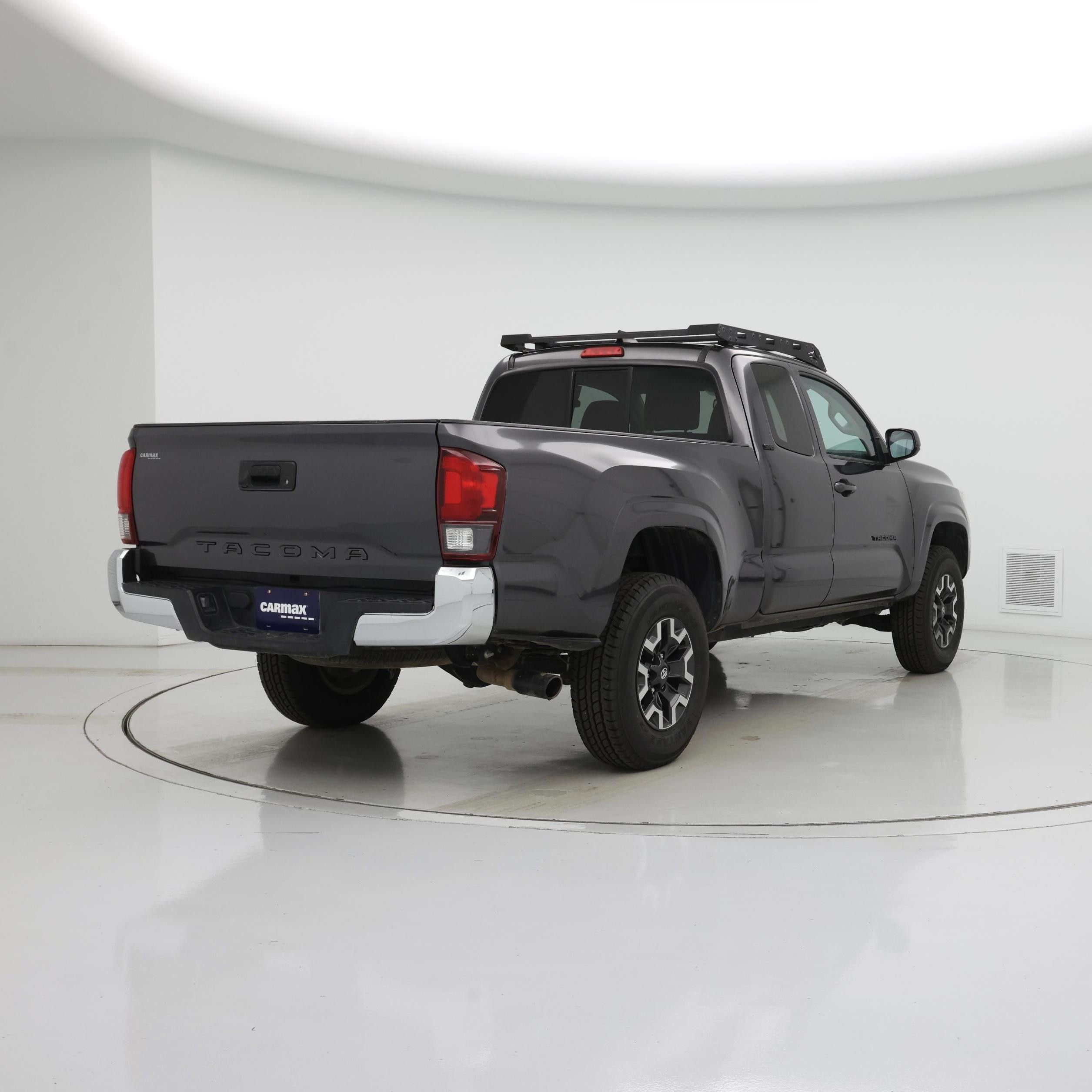 Thumbnail: 2021 Toyota Tacoma - 8