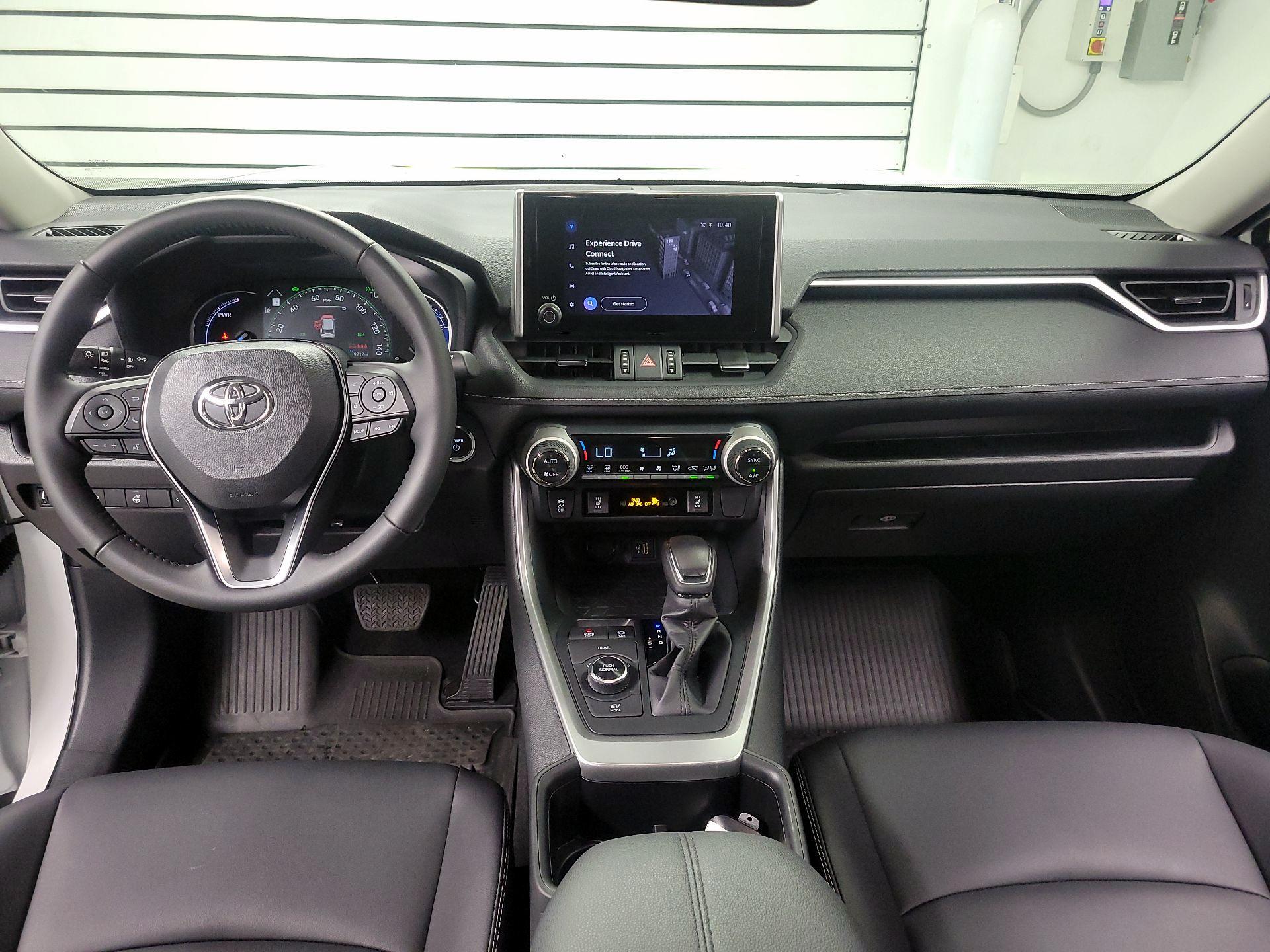 Thumbnail: 2025 Toyota RAV4 - 9