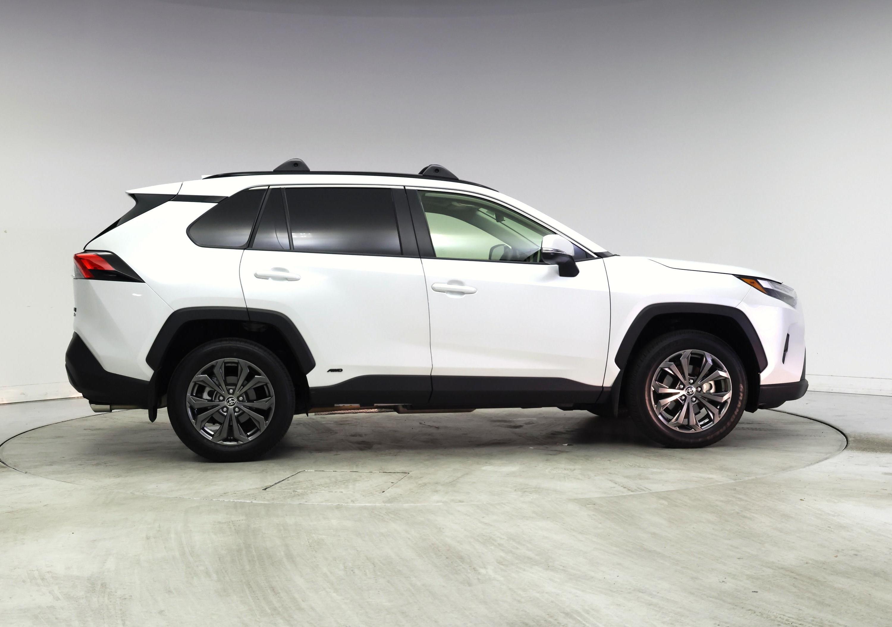 Thumbnail: 2025 Toyota RAV4 - 7