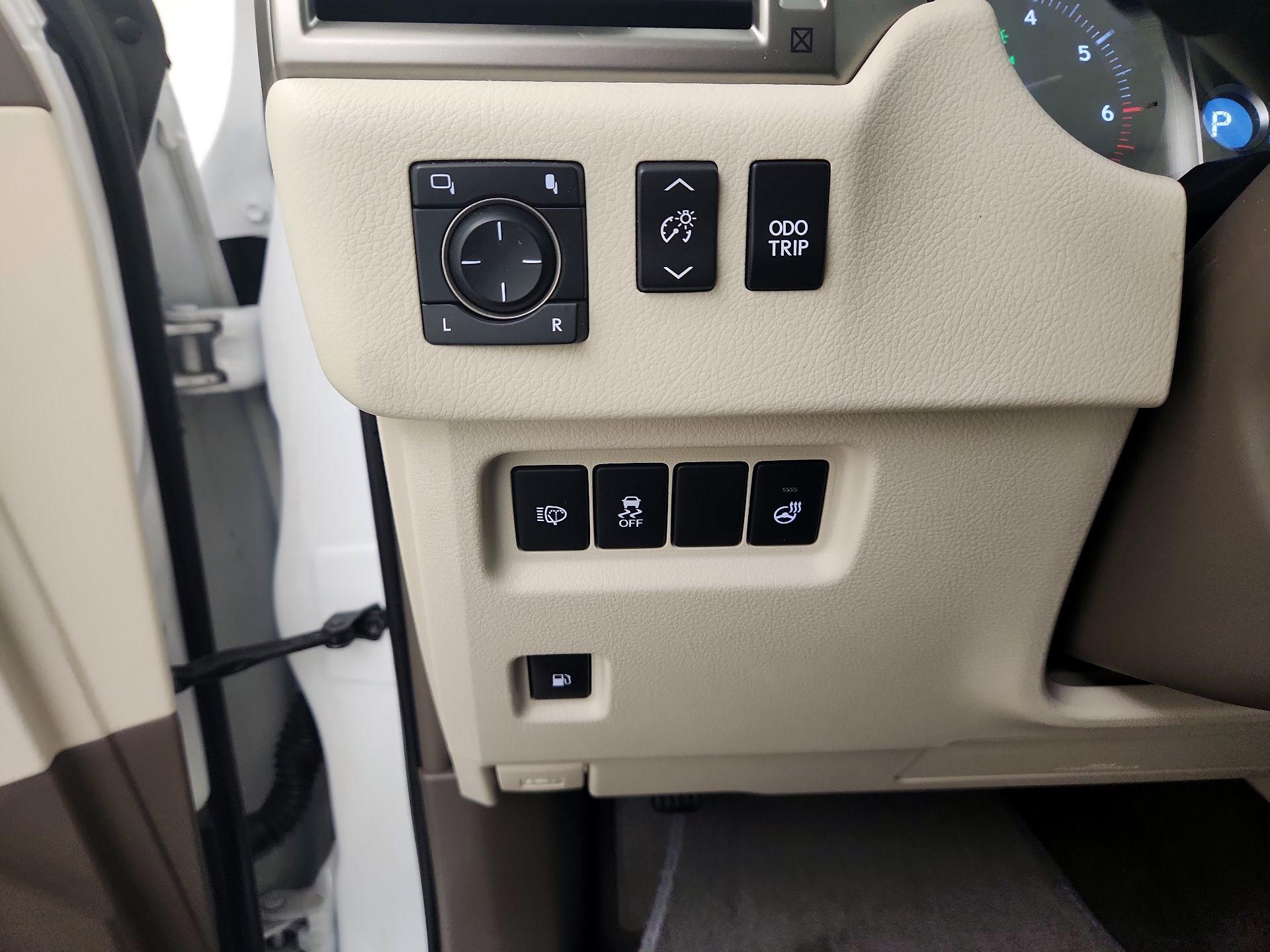Thumbnail: 2018 Lexus GX - 13